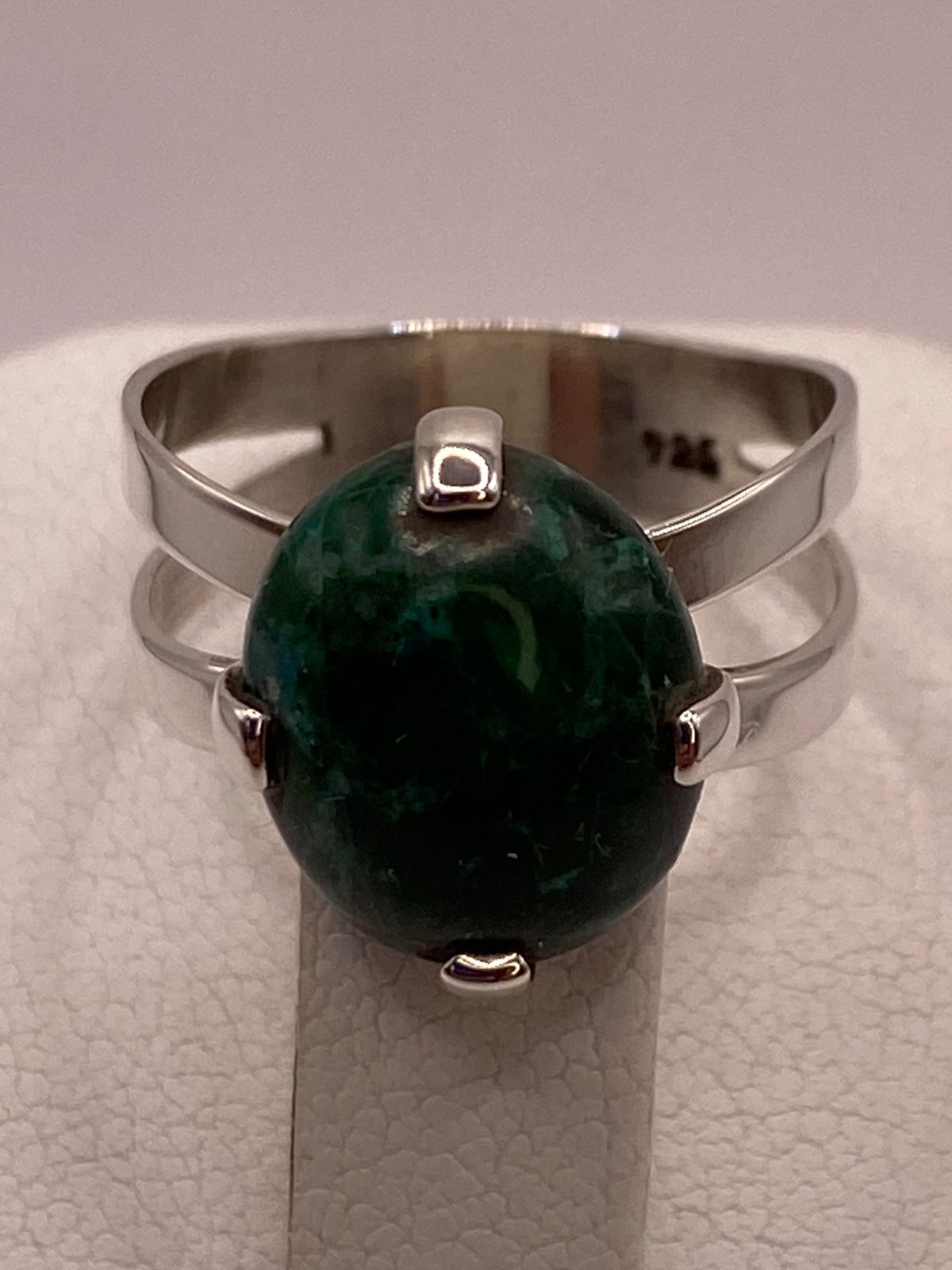 Anillo de Plata Ley 925 con Malaquita Natural