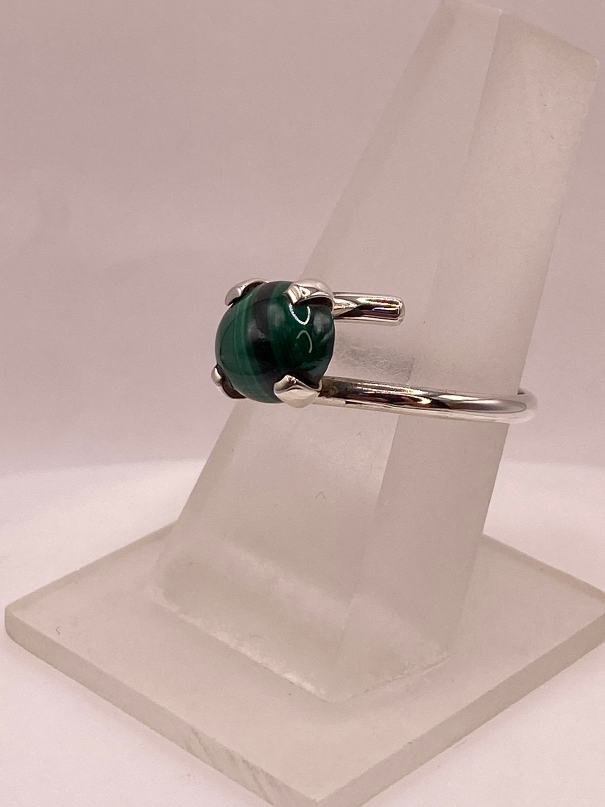 Anillo de Plata Ley 925 con Malaquita Natural