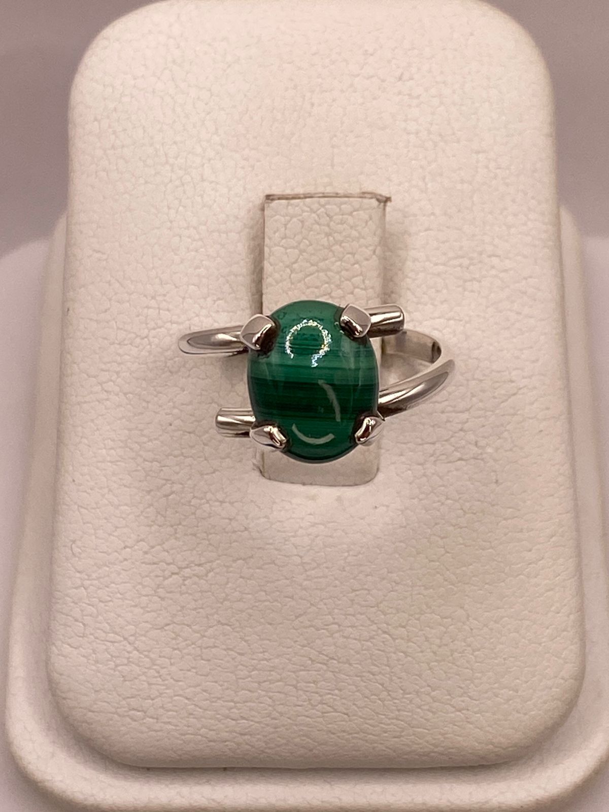 Anillo de Plata Ley 925 con Malaquita Natural