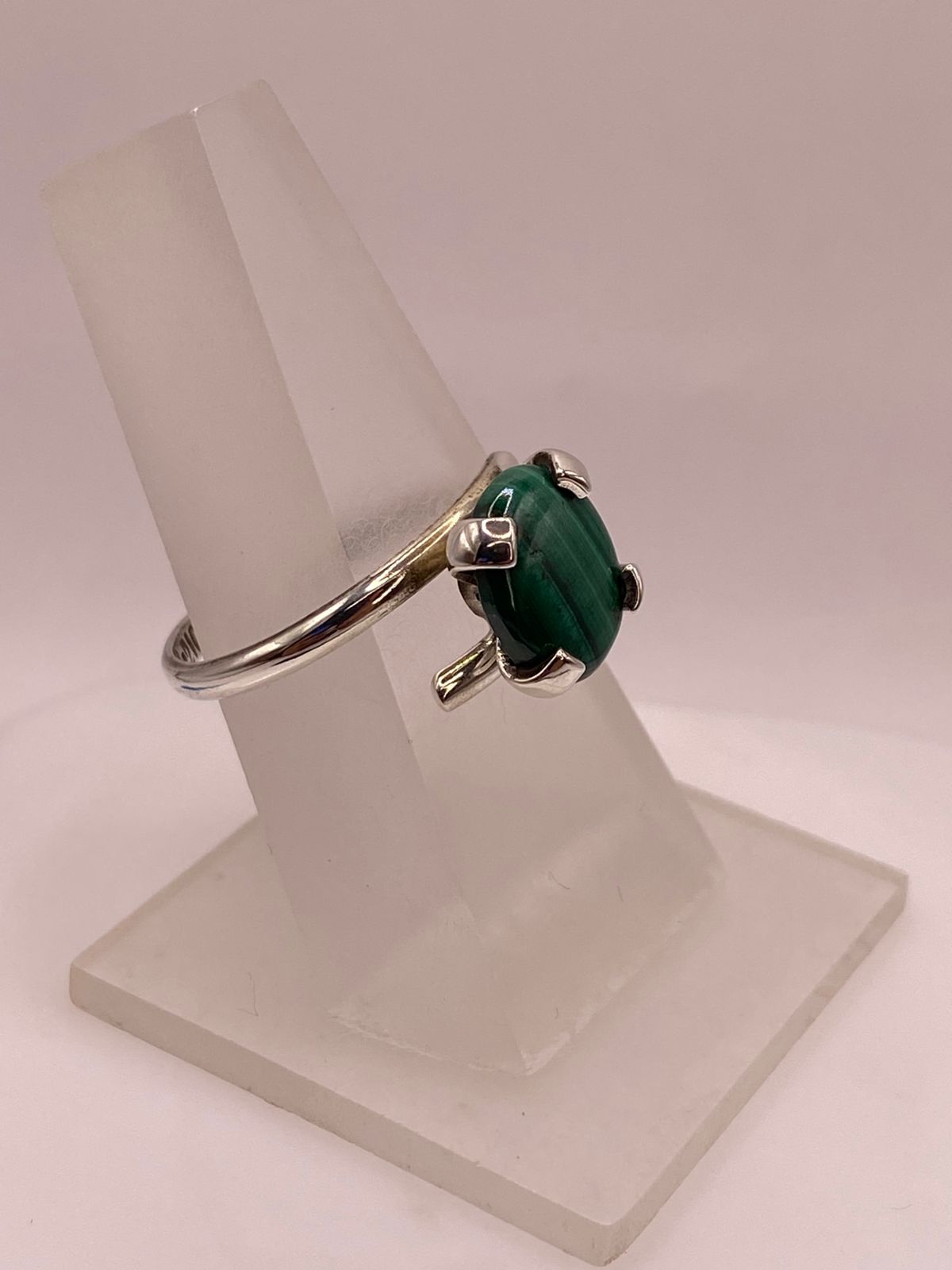 Anillo de Plata Ley 925 con Malaquita Natural