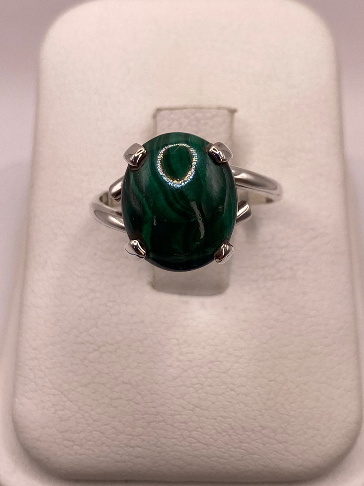 Anillo de Plata Ley 925 con Malaquita Natural