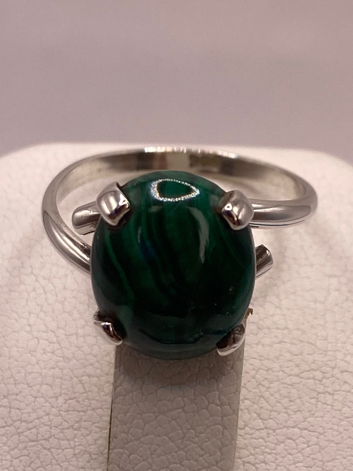 Anillo de Plata Ley 925 con Malaquita Natural