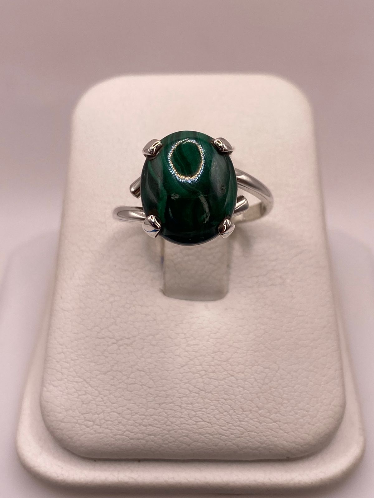 Anillo de Plata Ley 925 con Malaquita Natural
