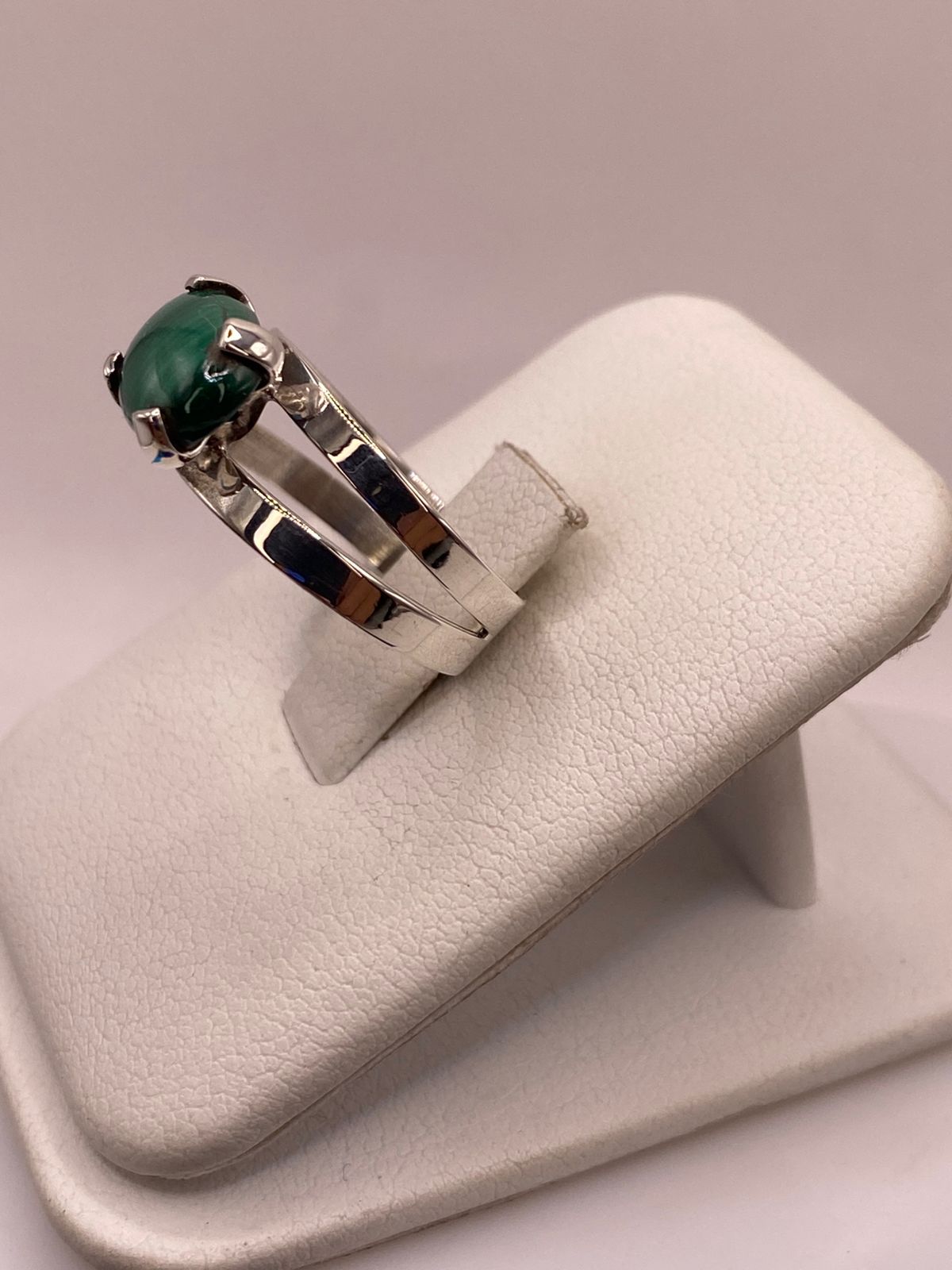 Anillo de Plata Ley 925 con Malaquita Natural