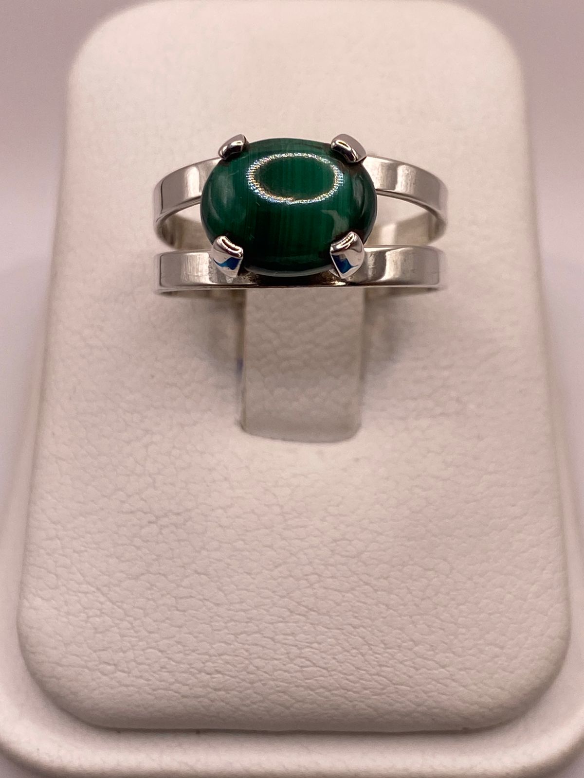 Anillo de Plata Ley 925 con Malaquita Natural