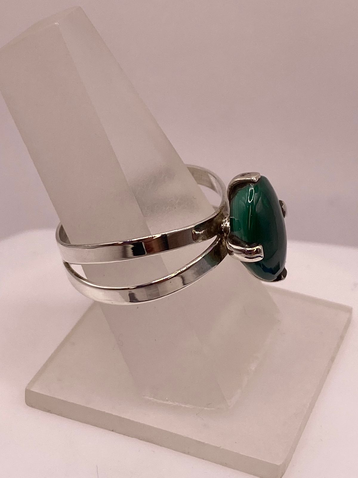 Anillo de Plata Ley 925 con Malaquita Natural