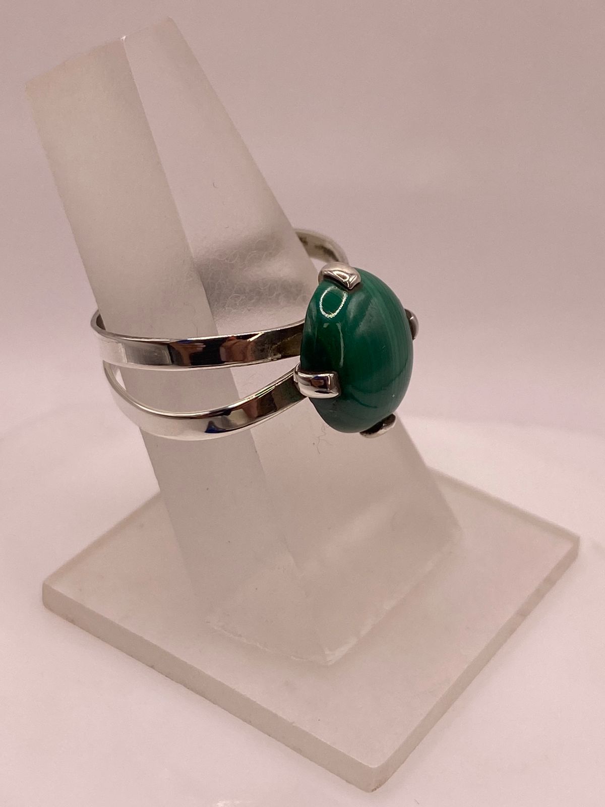 Anillo de Plata Ley 925 con Malaquita Natural