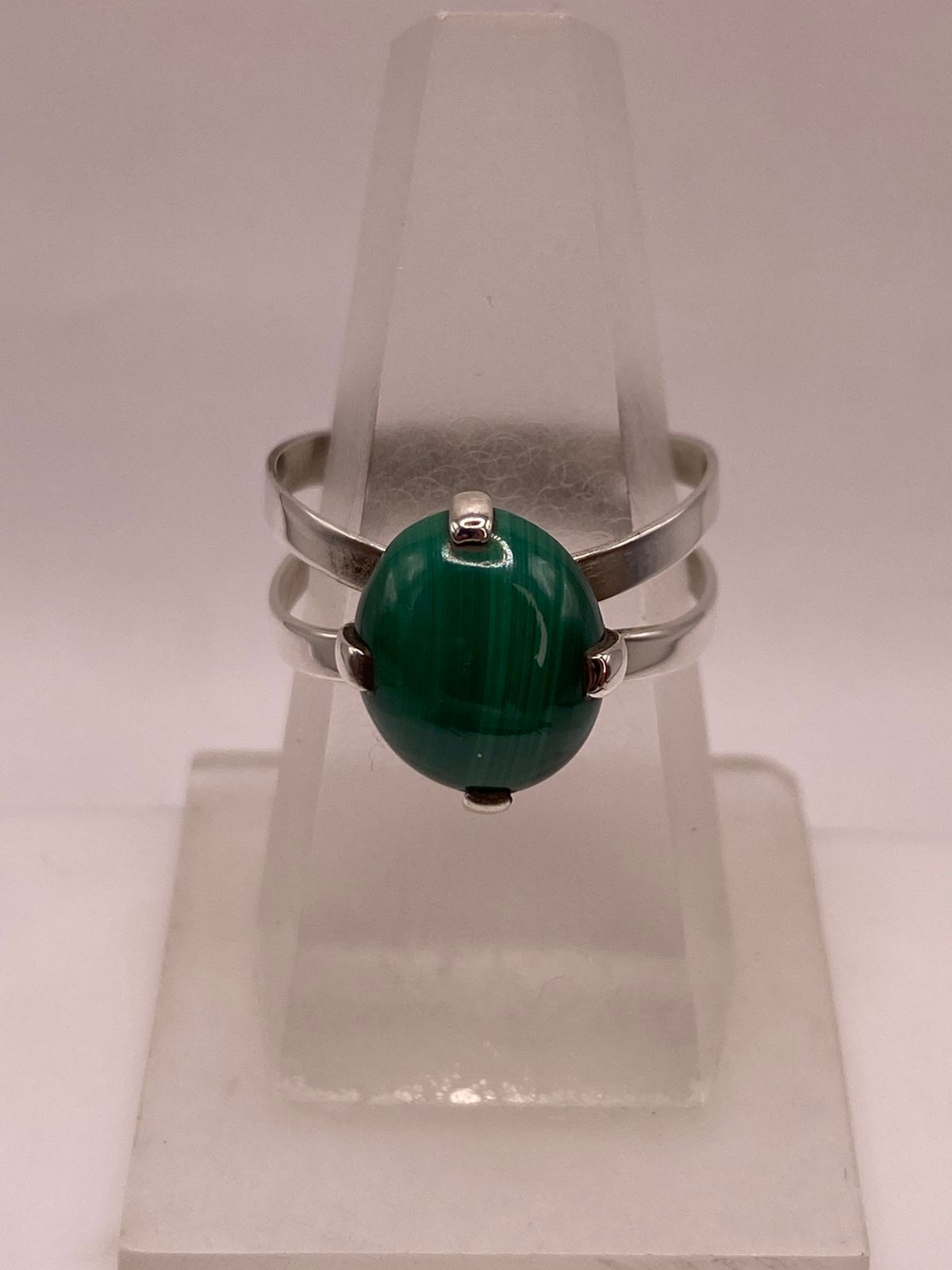 Anillo de Plata Ley 925 con Malaquita Natural