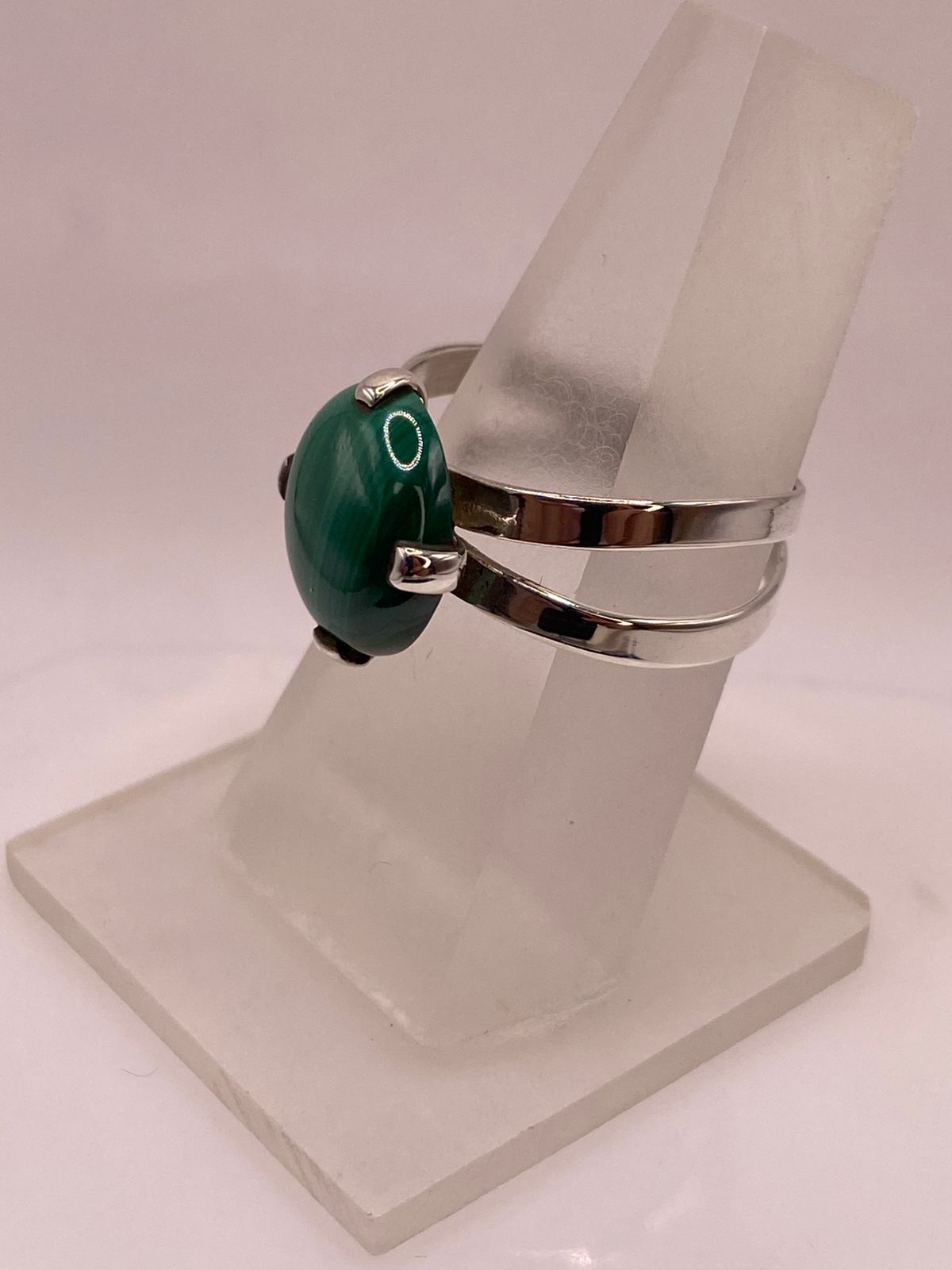 Anillo de Plata Ley 925 con Malaquita Natural