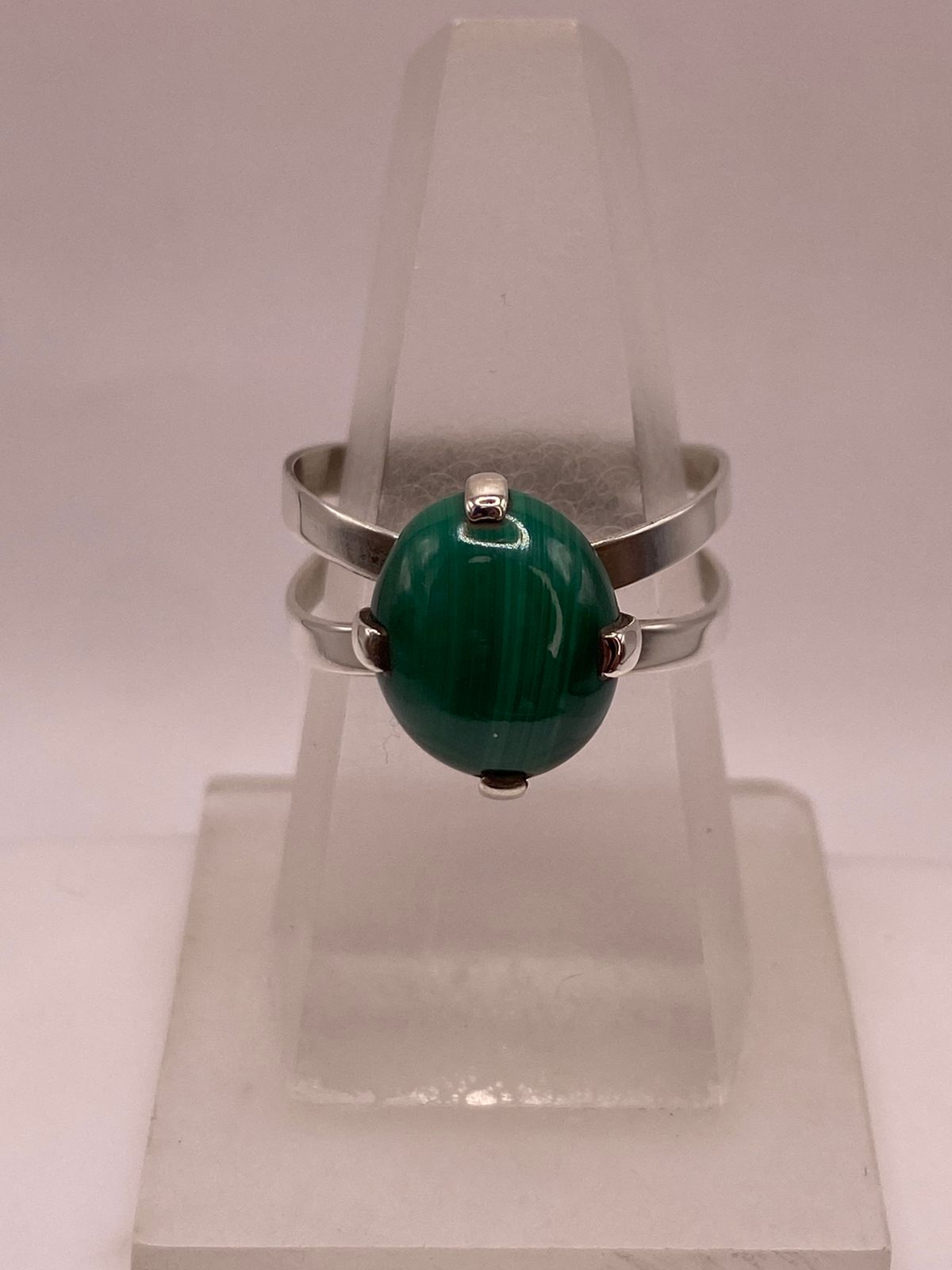 Anillo de Plata Ley 925 con Malaquita Natural
