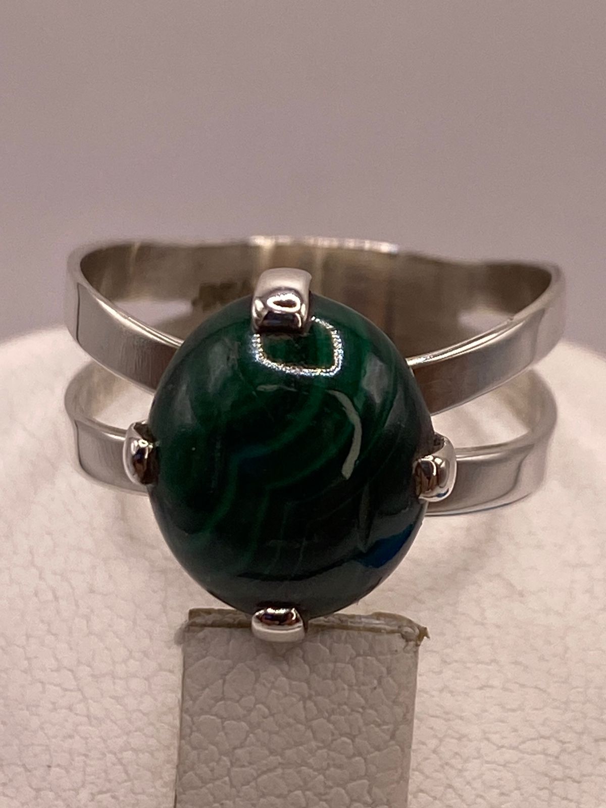 Anillo de Plata Ley 925 con Malaquita Natural