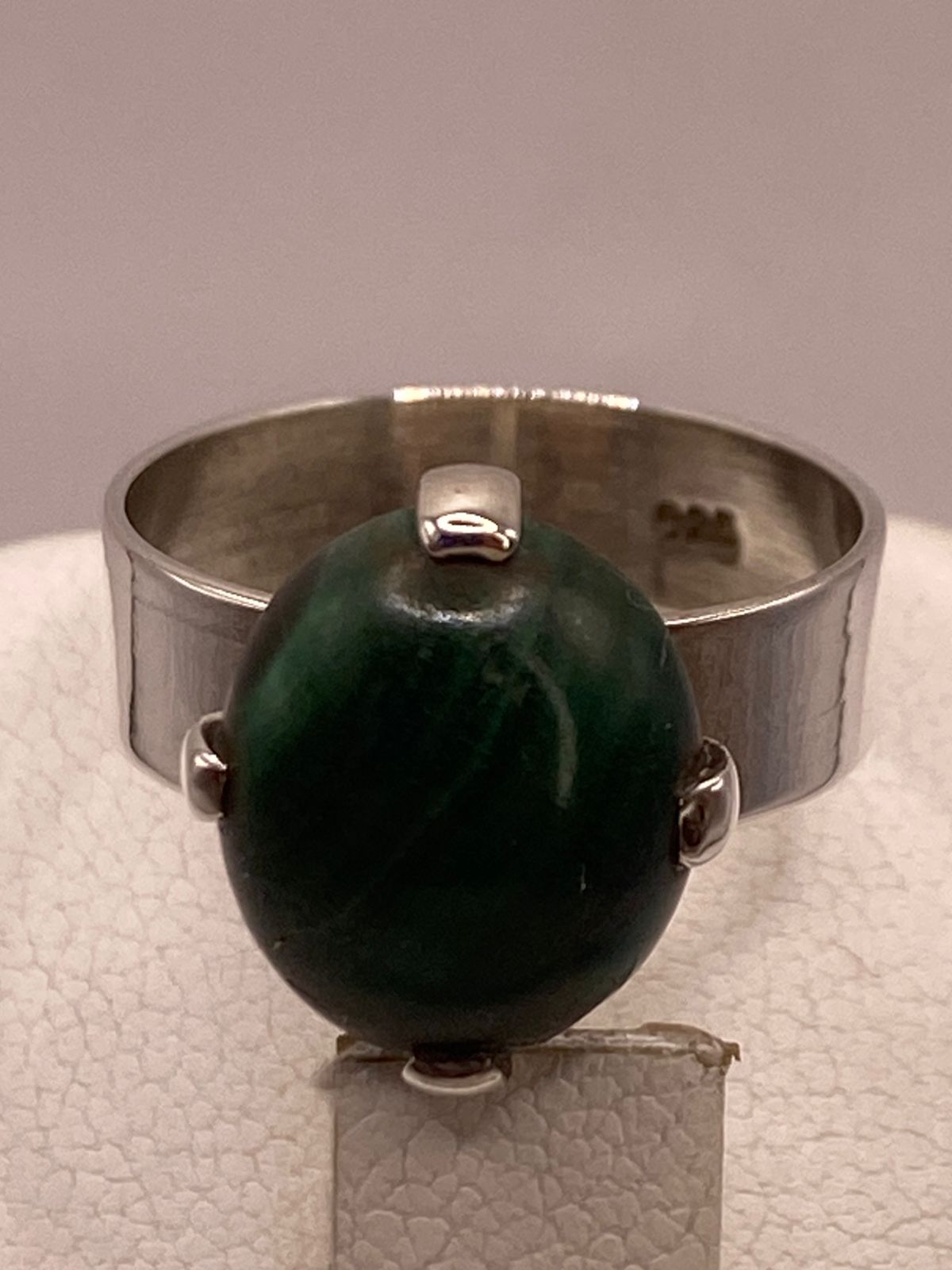 Anillo de Plata Ley 925 con Malaquita Natural