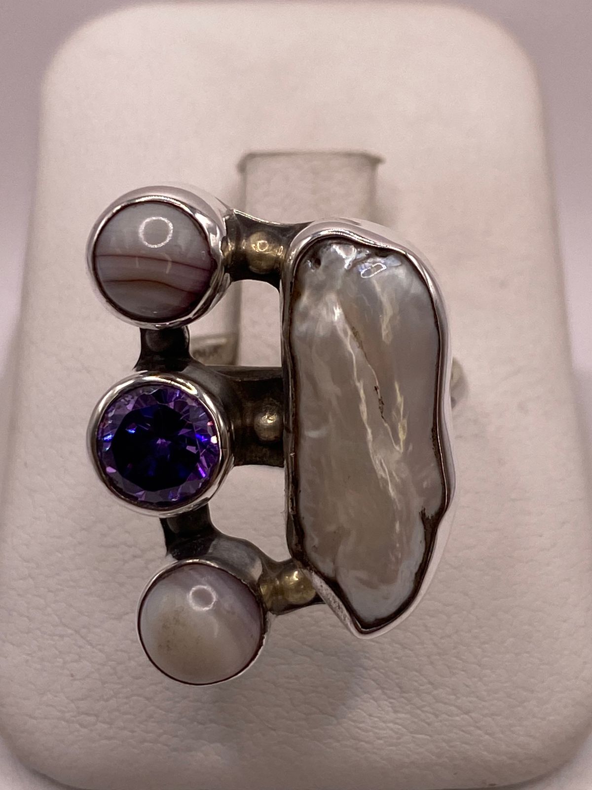 Anillo de Plata Ley 925 con Nácar, Ágata y Zirconia