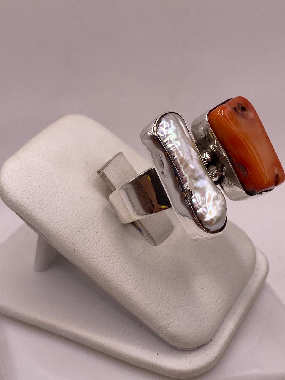 Anillo de Plata Ley 925 con Nácar y Coral