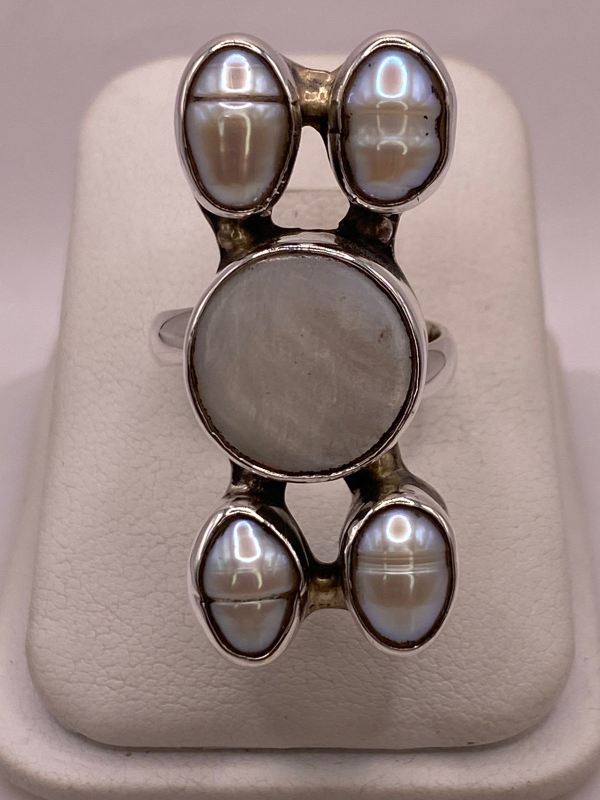 ANILLO DE PLATA LEY 925 CON NÁCAR Y PERLA