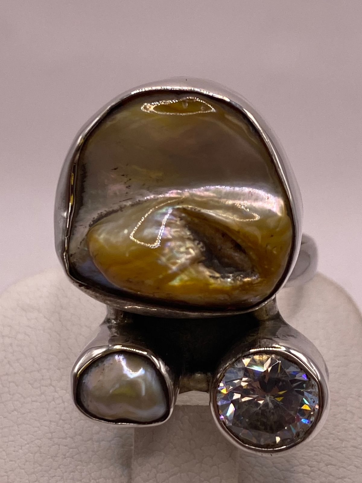 Anillo de Plata Ley 925 con Nácar y Zirconia