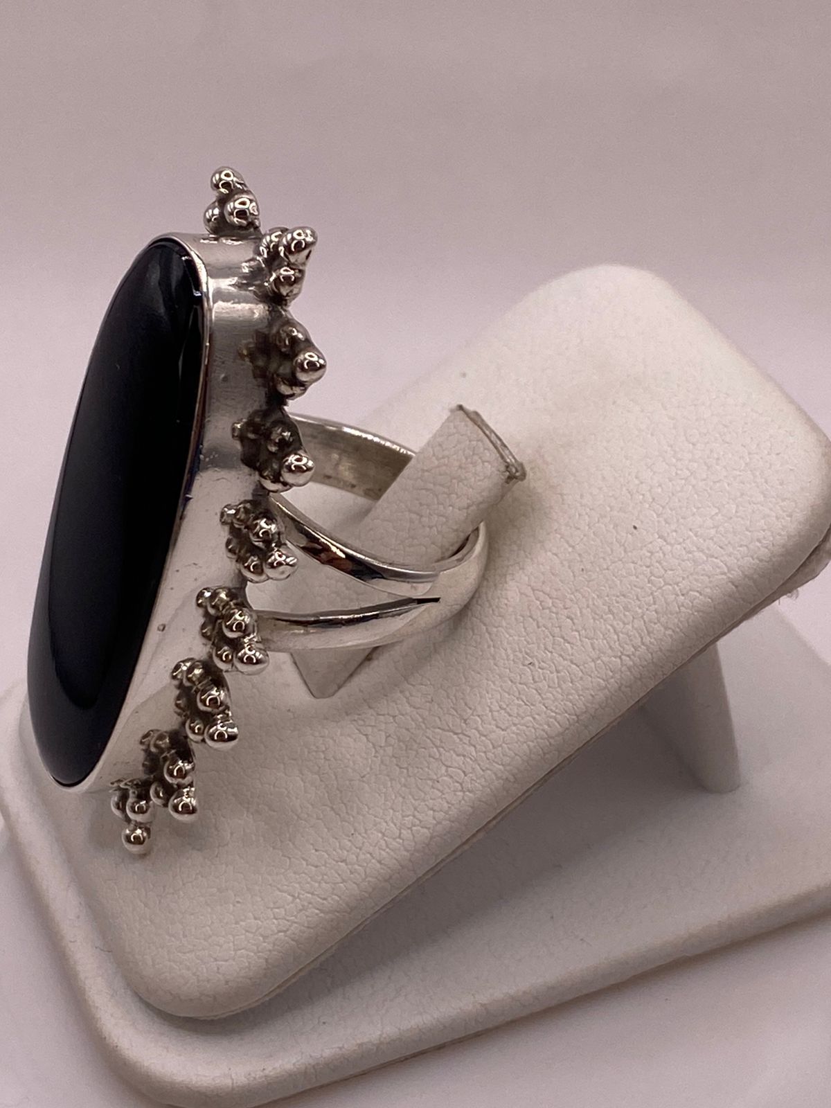 ANILLO DE PLATA LEY 925 CON ÓNIX NEGRO