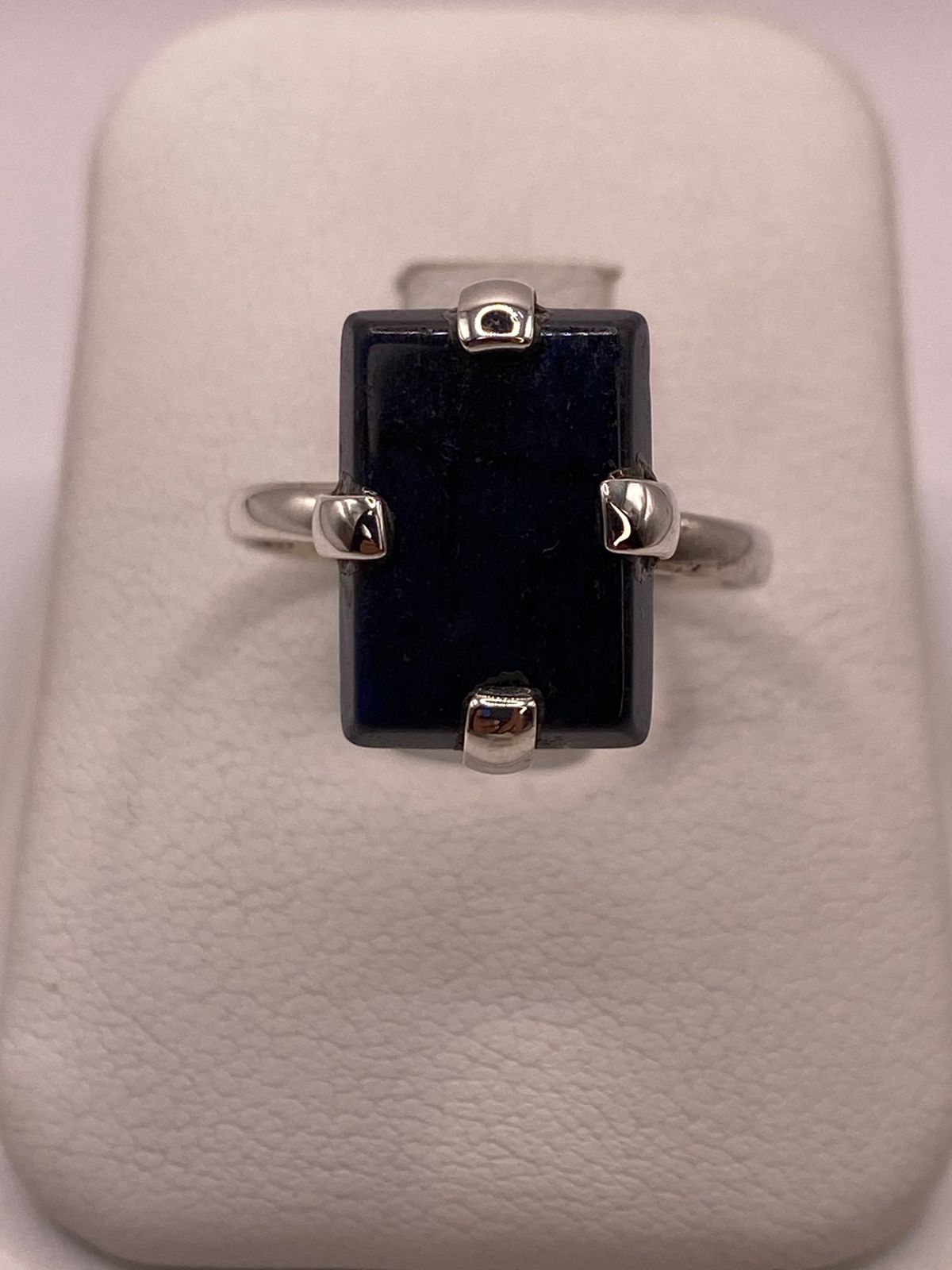 Anillo de Plata Ley 925 con Ónix Negro Natural