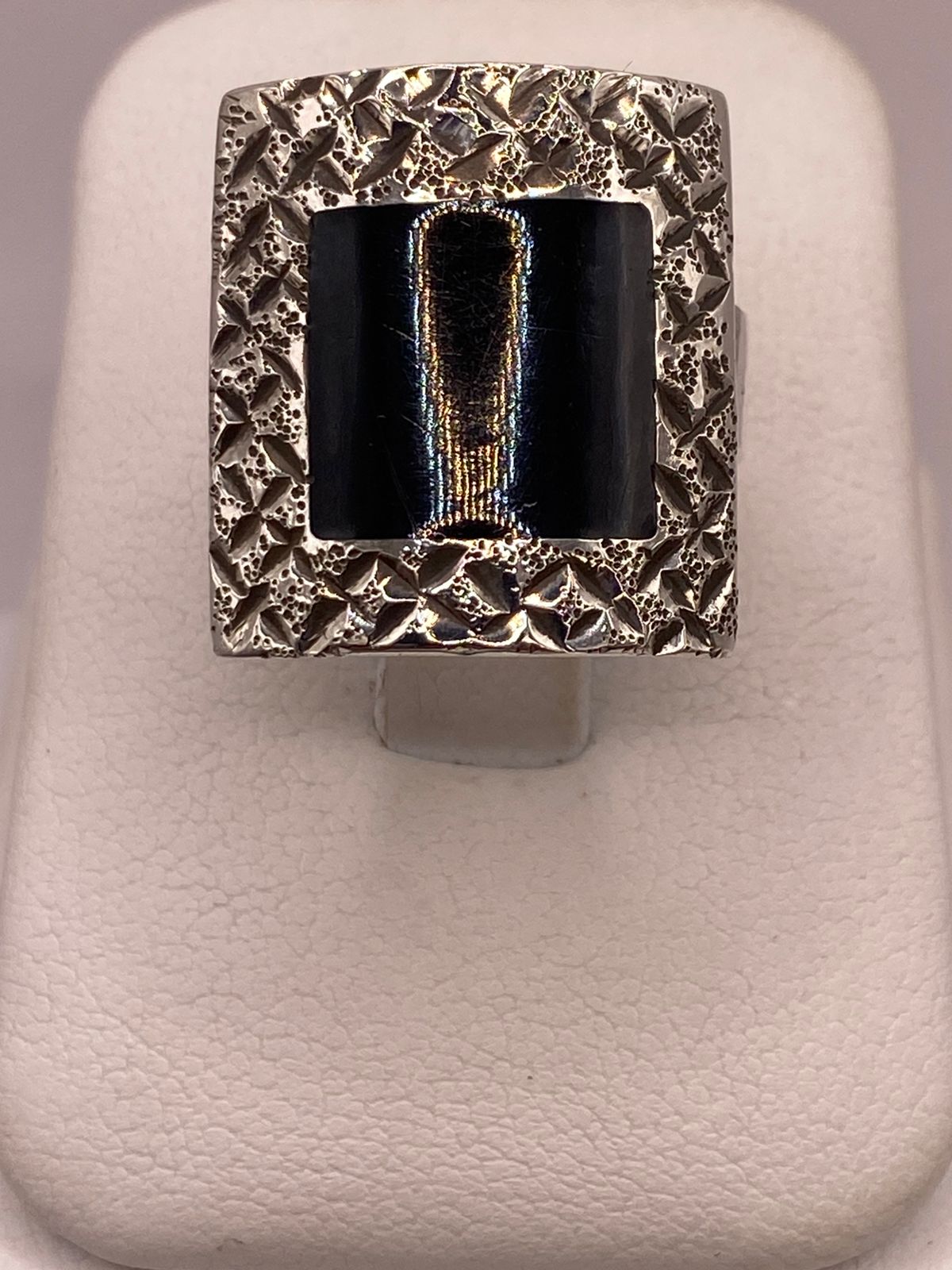 ANILLO DE PLATA LEY 925 CON ÓNIX NEGRO