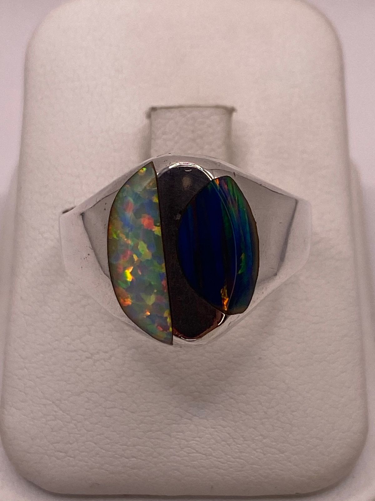 Anillo de Plata Ley 925 con Ópalo de Fuego