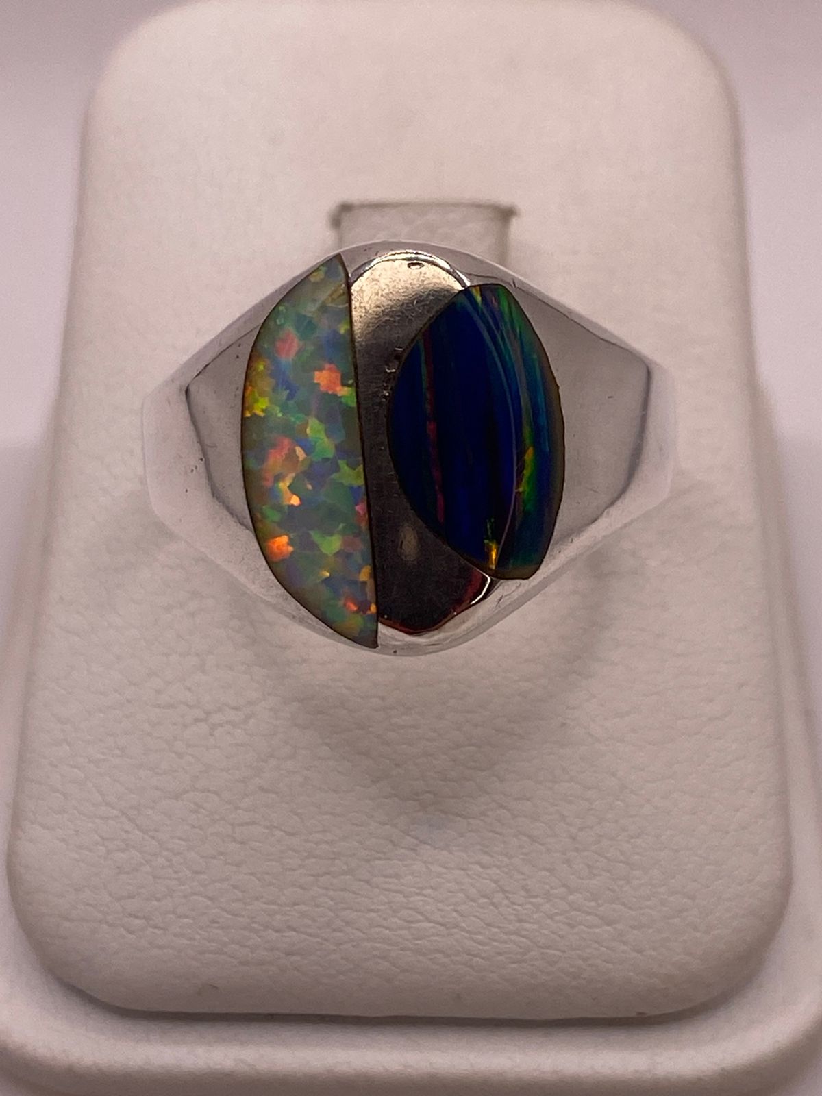 Anillo de Plata Ley 925 con Ópalo de Fuego