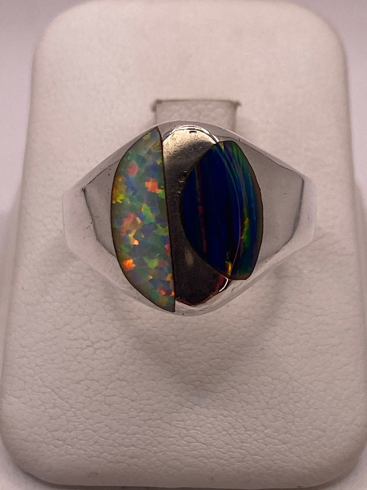 Anillo de Plata Ley 925 con Ópalo de Fuego