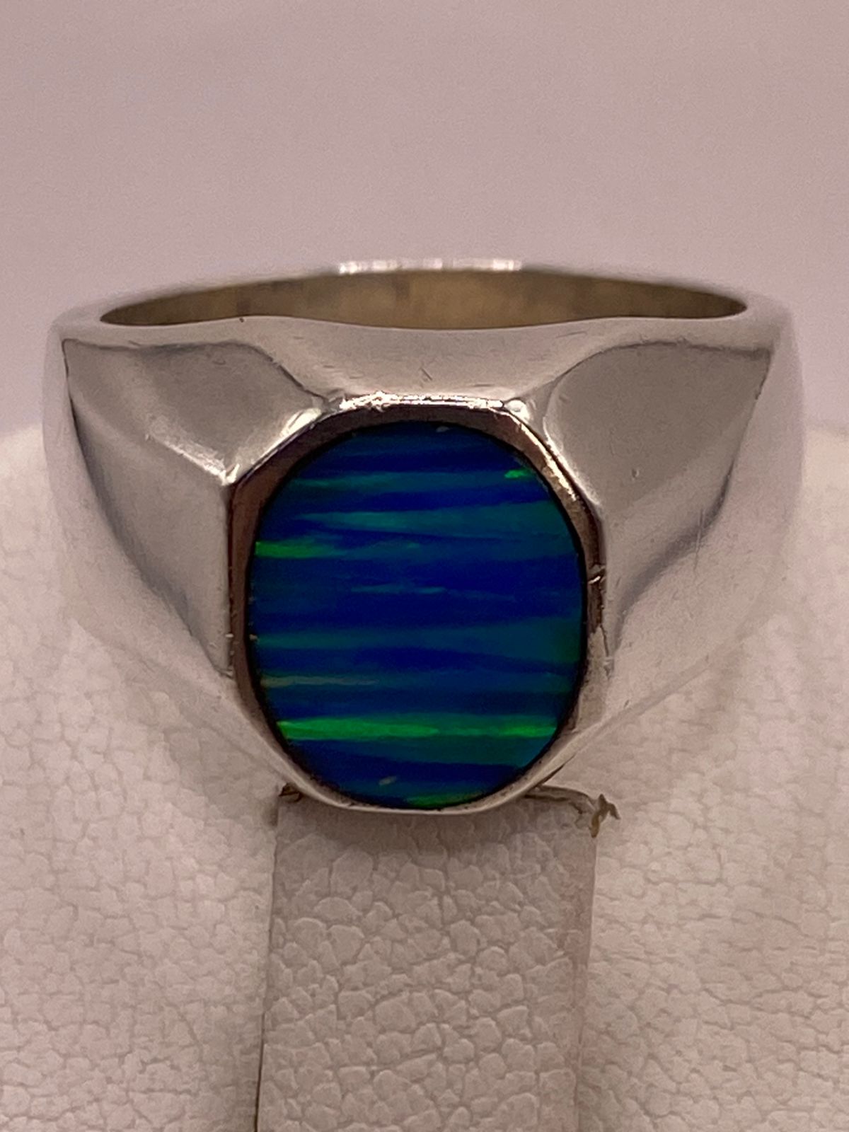 Anillo de Plata Ley 925 con Ópalo de Fuego Azul