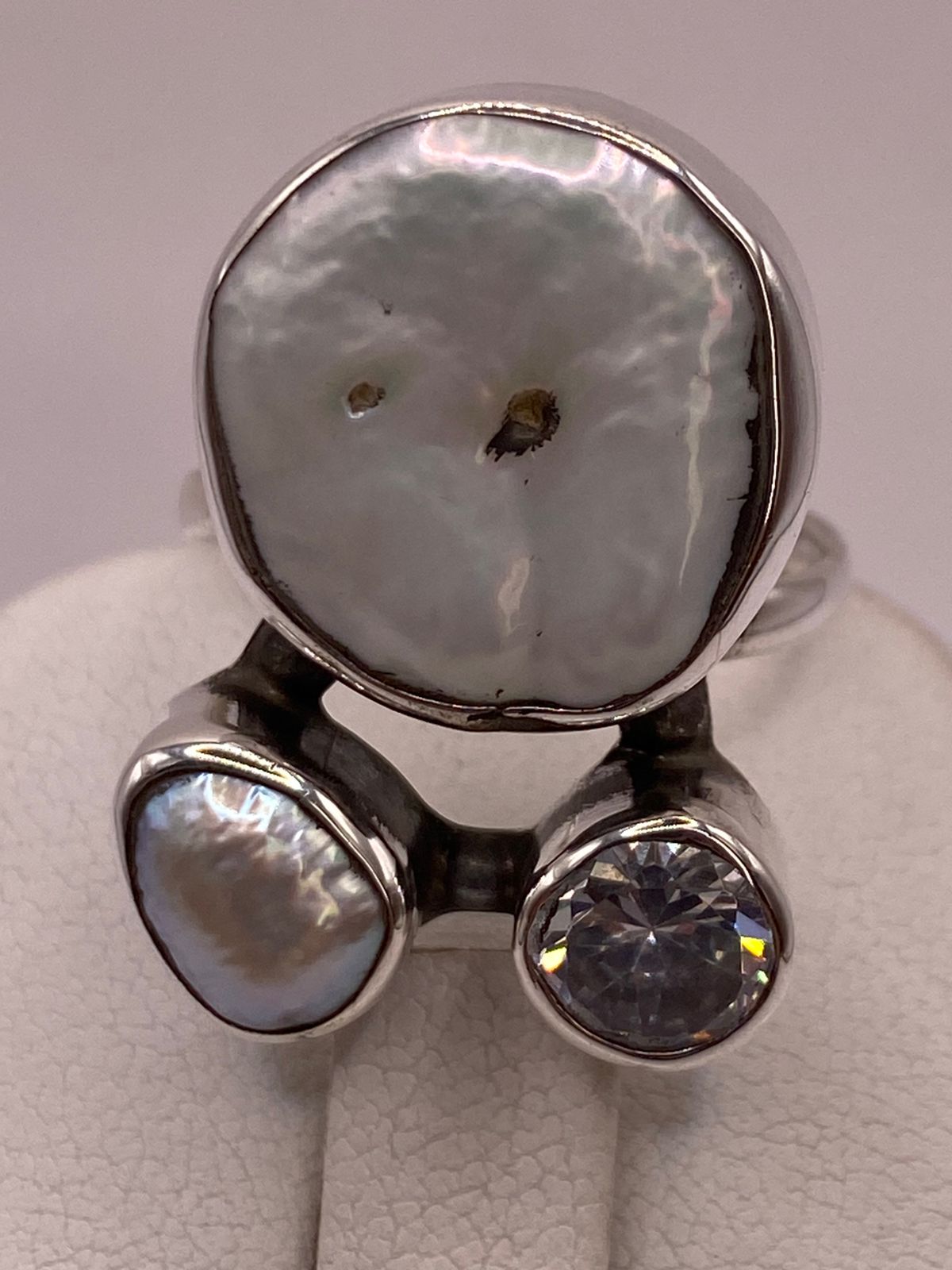 Anillo de Plata Ley 925 con Perla y Zirconia