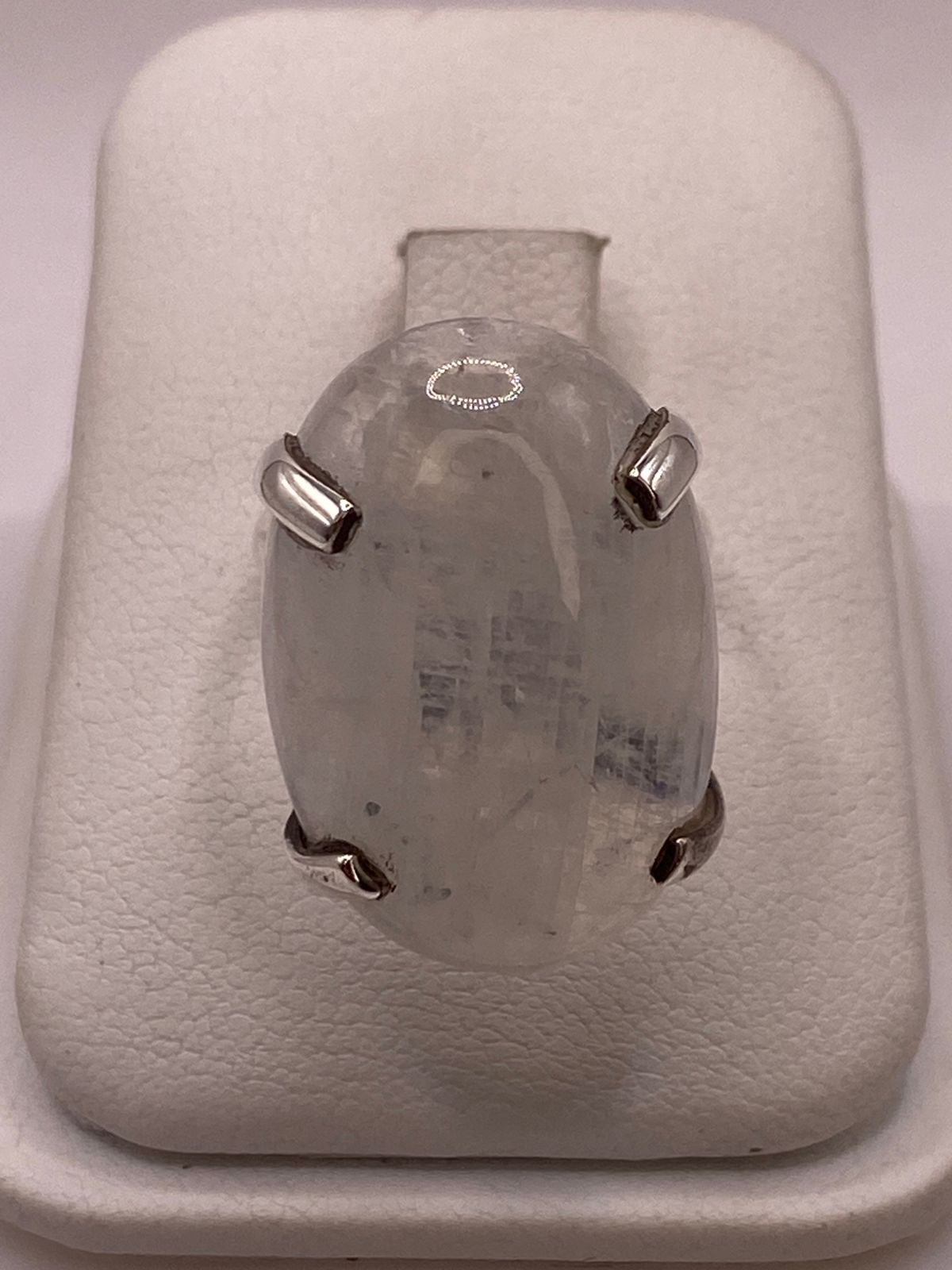 Anillo de Plata Ley 925 con Piedra Luna