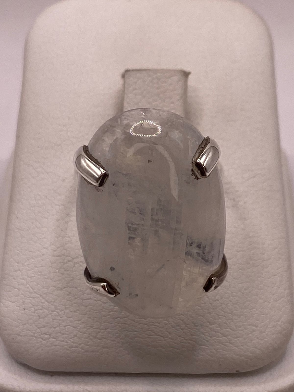 Anillo de Plata Ley 925 con Piedra Luna