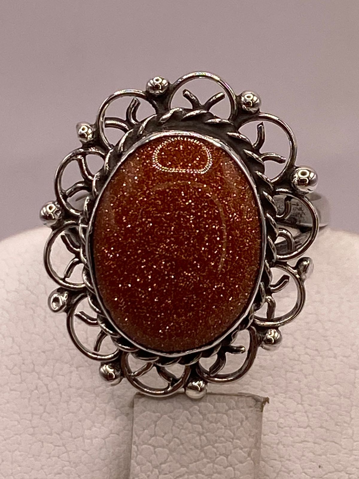 Anillo de Plata Ley 925 con Piedra Sol Dorada