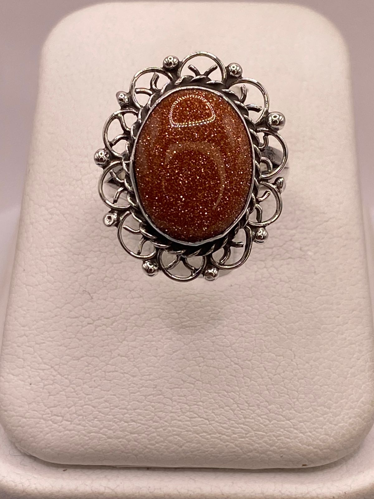 Anillo de Plata Ley 925 con Piedra Sol Dorada