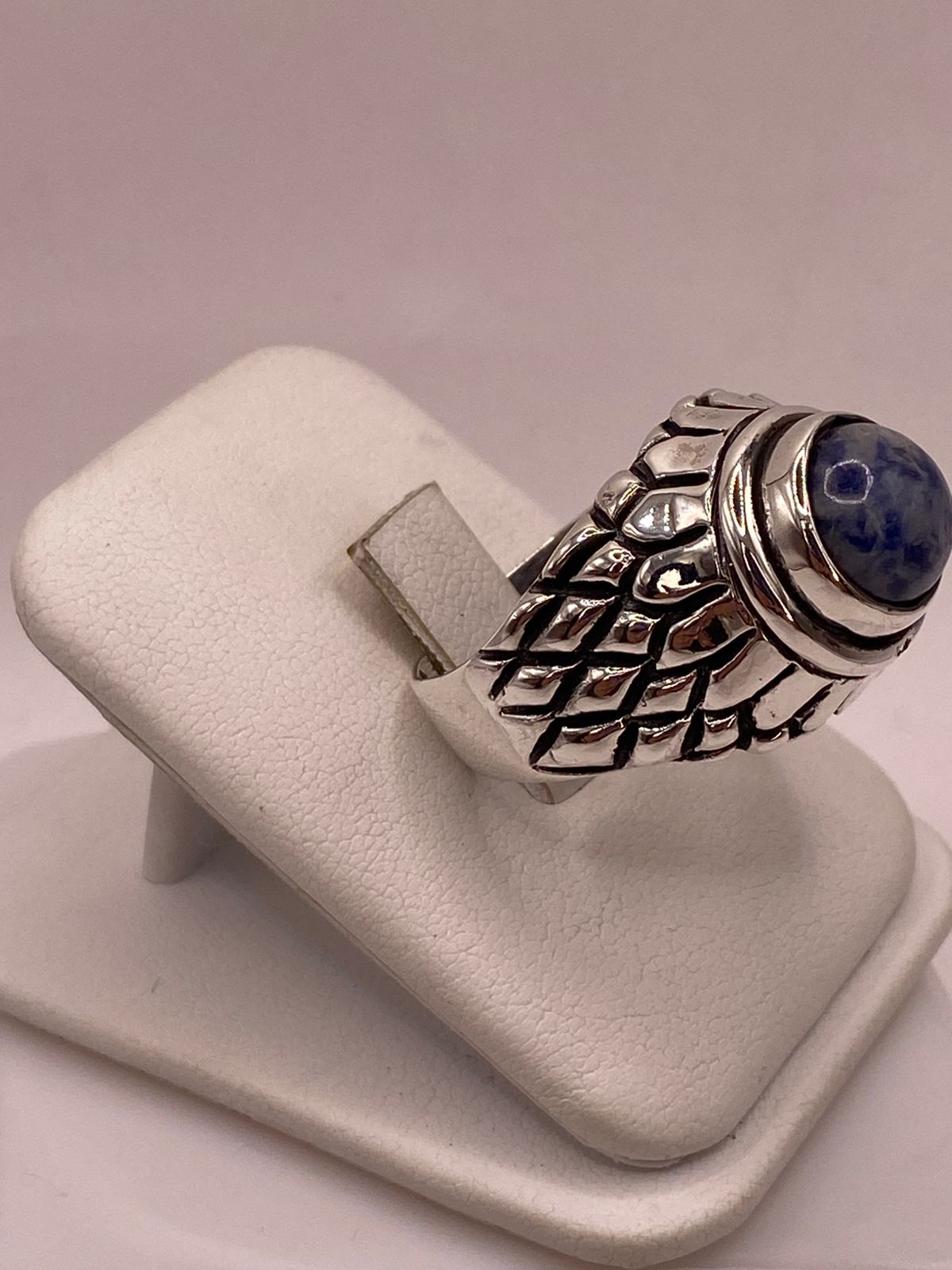 Anillo de Plata Ley 925 con Sodalita Azul