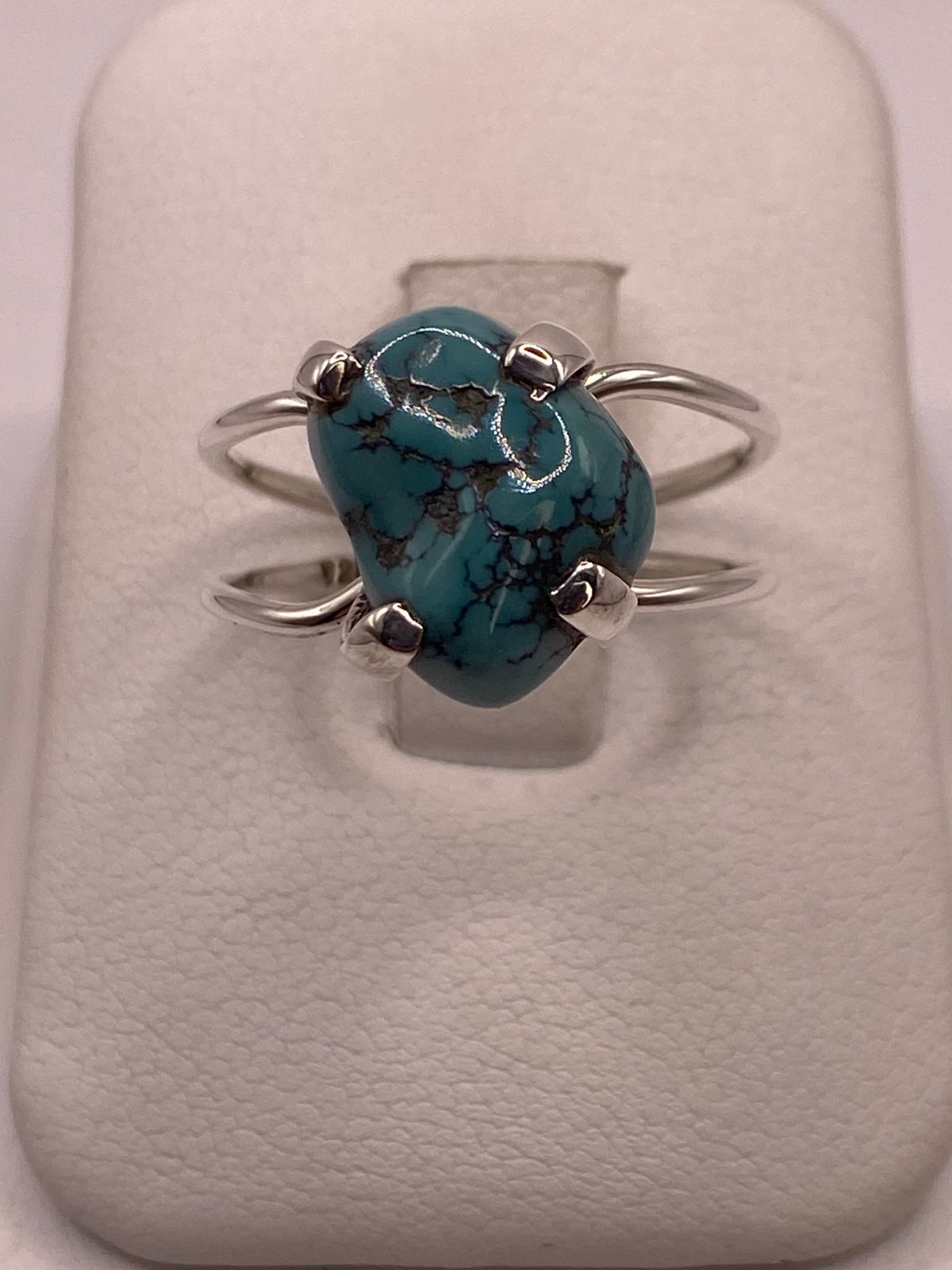 ANILLO DE PLATA LEY 925 CON TURQUESA NATURAL
