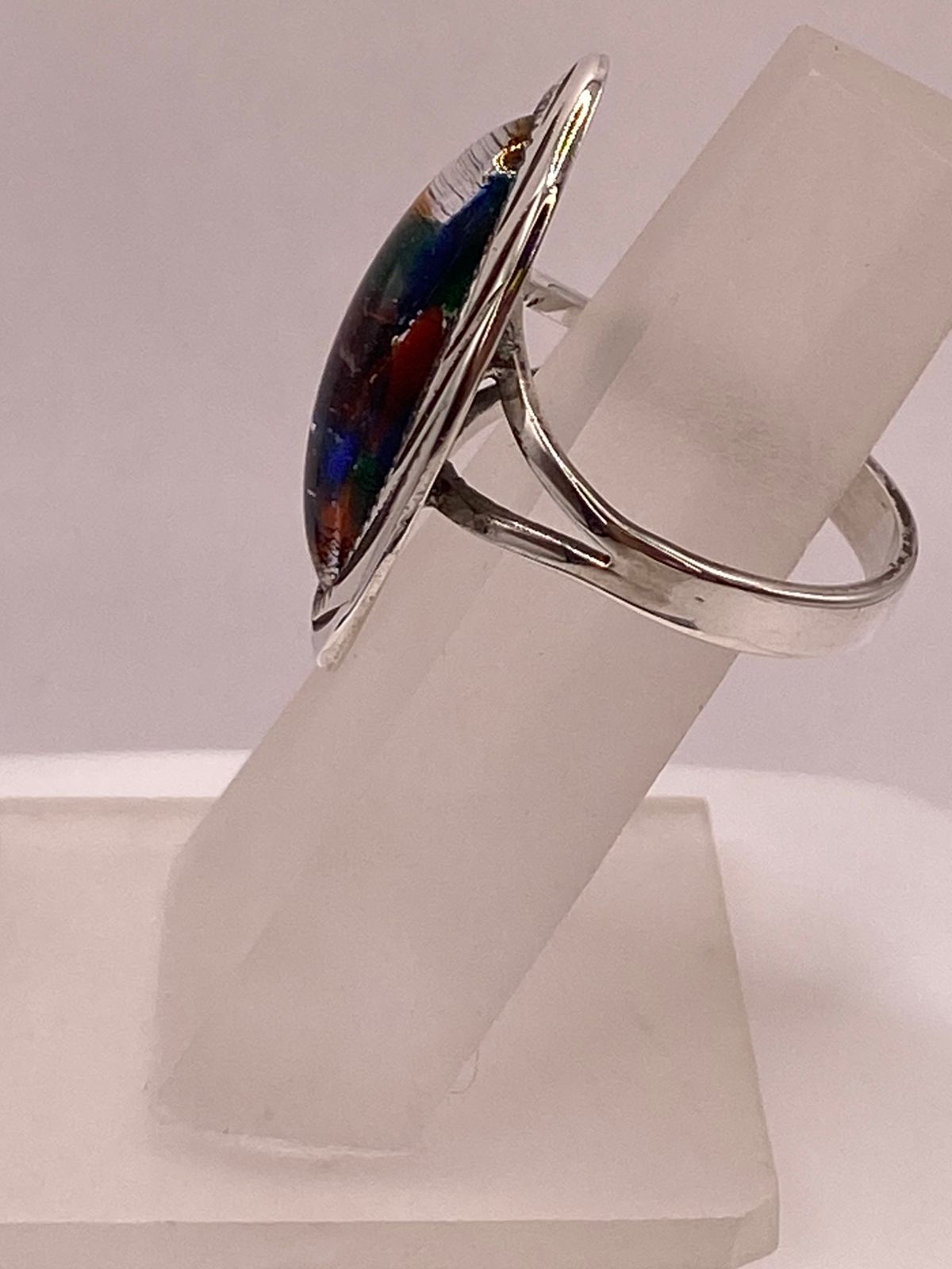 Anillo de Plata Ley 925 con Vidrio Dicroico Artístico