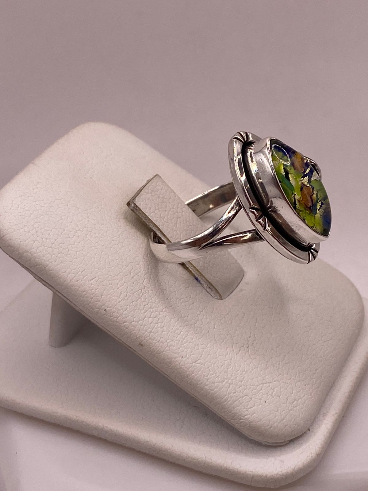 ANILLO DE PLATA LEY 925 CON VIDRIO DICROICO