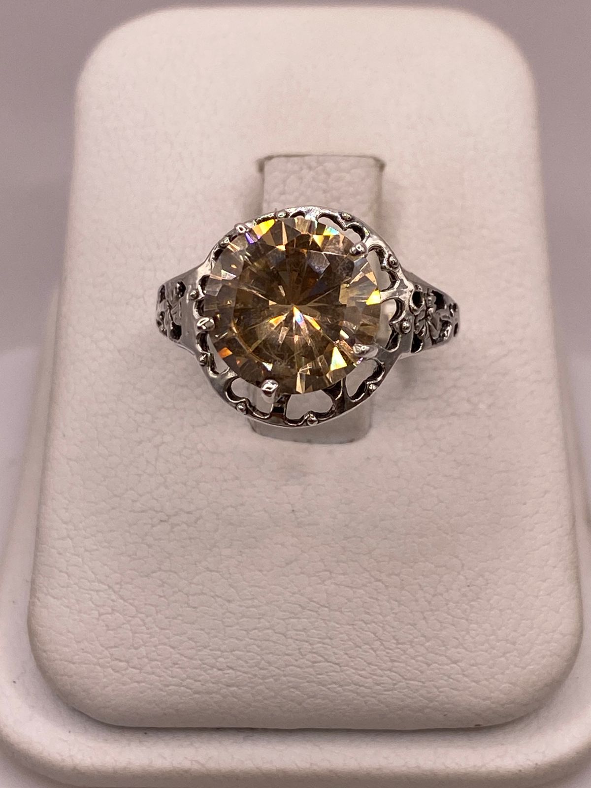 Anillo de Plata Ley 925 con Zirconia Color Champagne