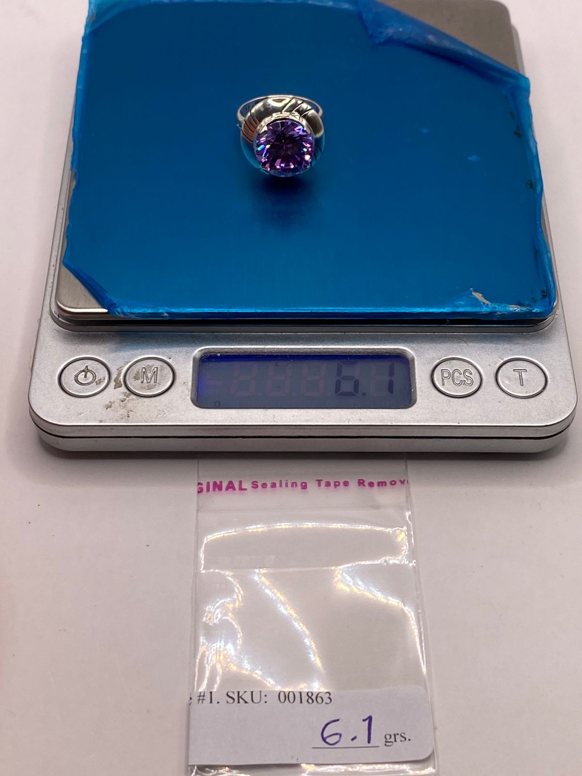 Anillo de Plata Ley 925 con Zirconia Morada