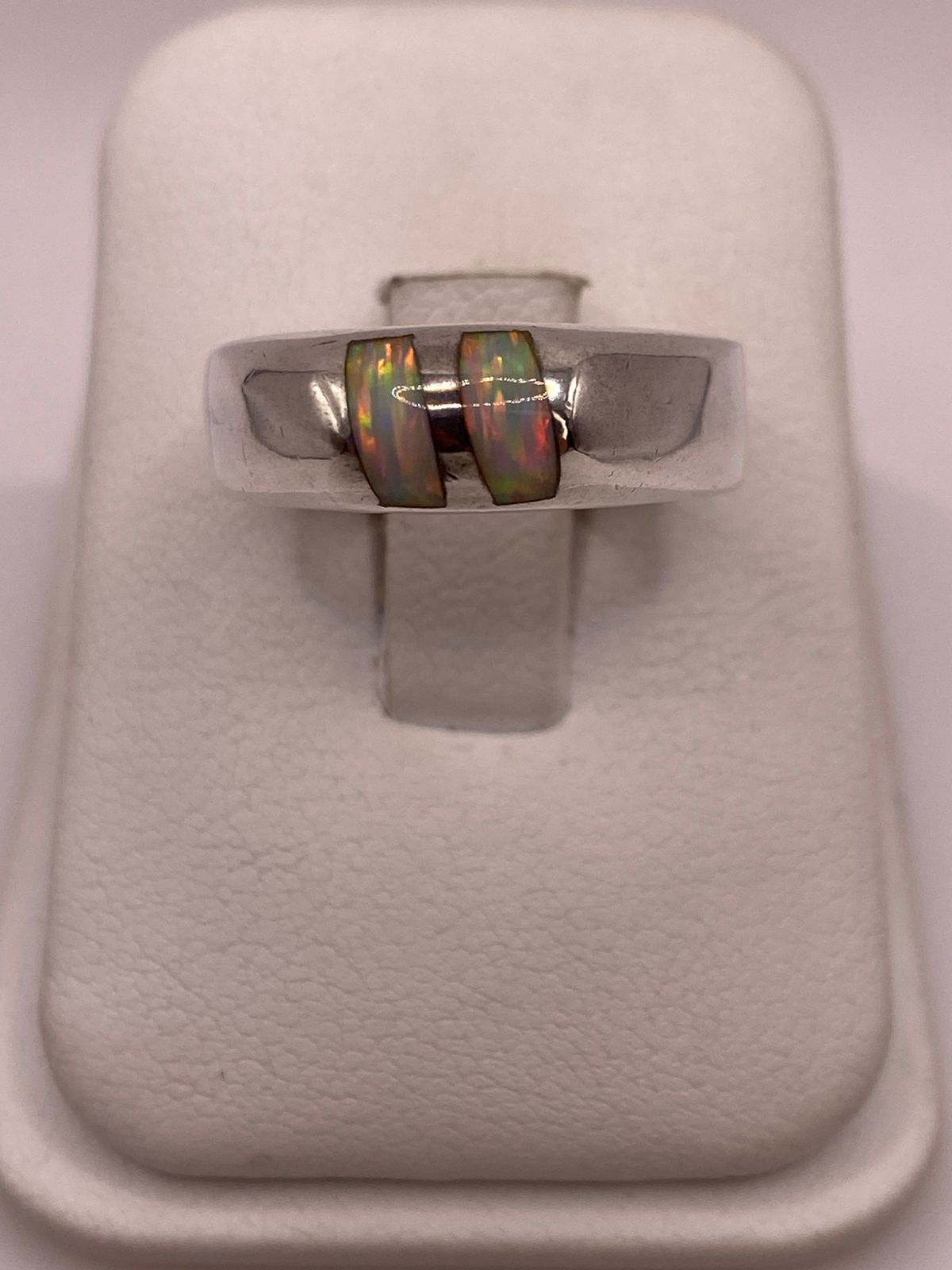 Anillo de Plata Ley 950 con Ópalo de Fuego