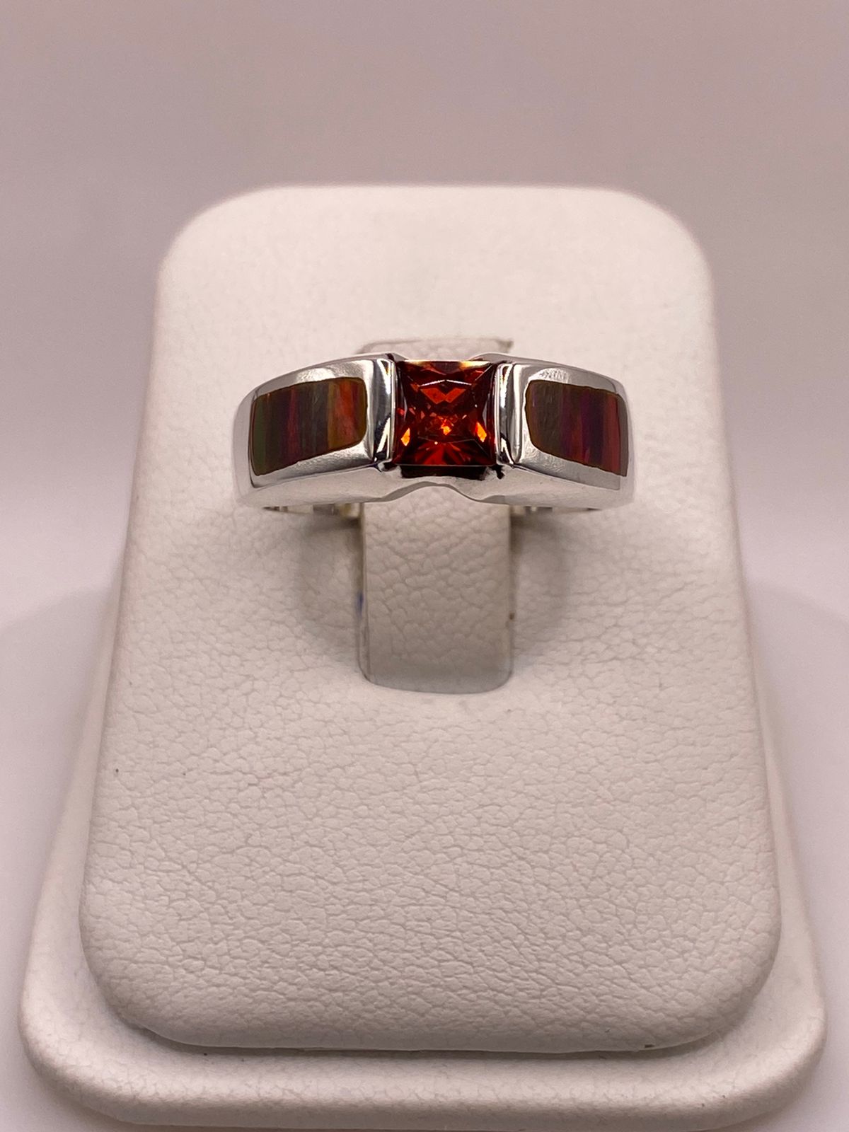 Anillo de Plata Ley 950 con Ópalo de Fuego Multicolor y Zirconia Naranja