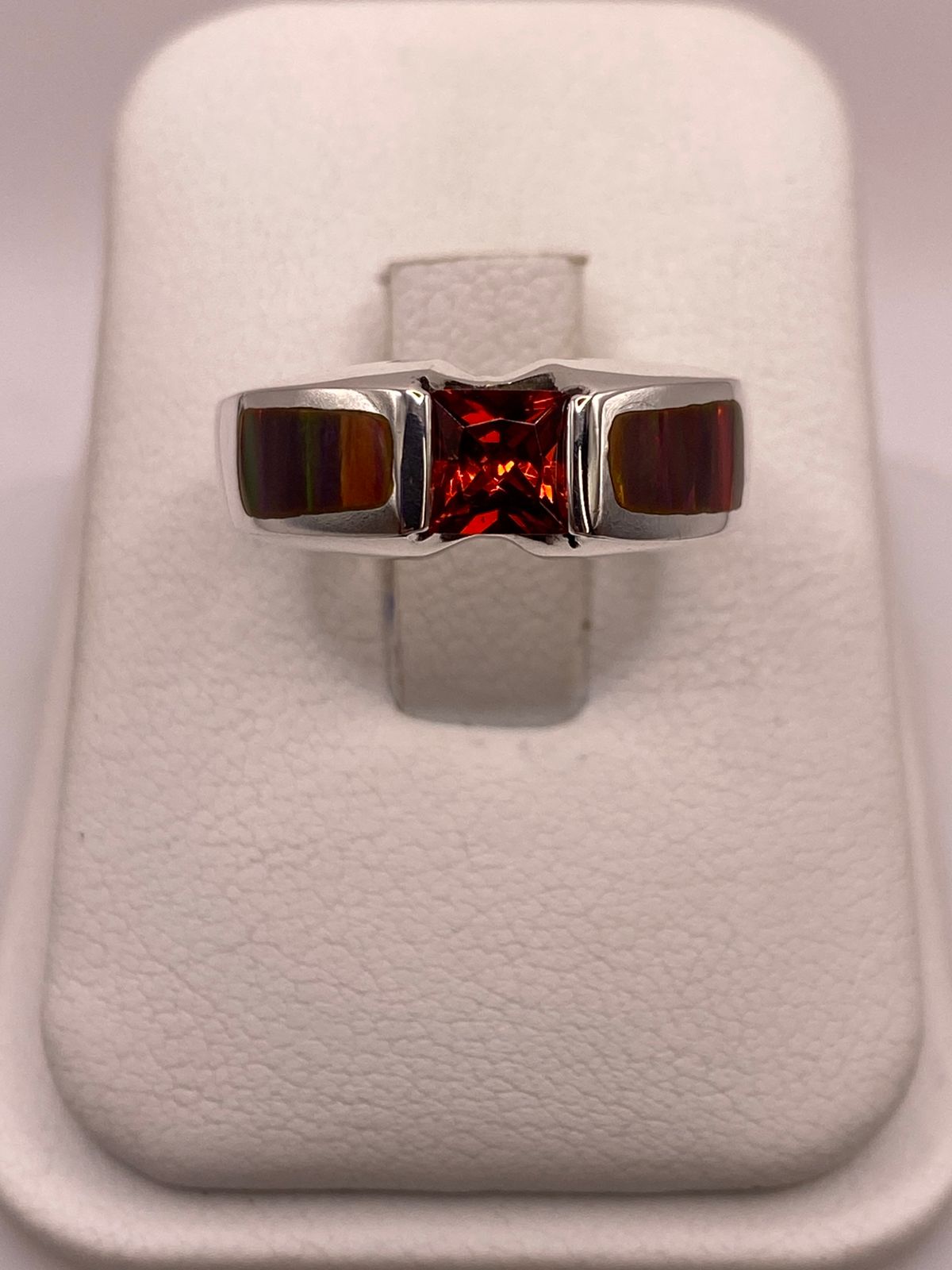 Anillo de Plata Ley 950 con Ópalo de Fuego Multicolor y Zirconia Naranja