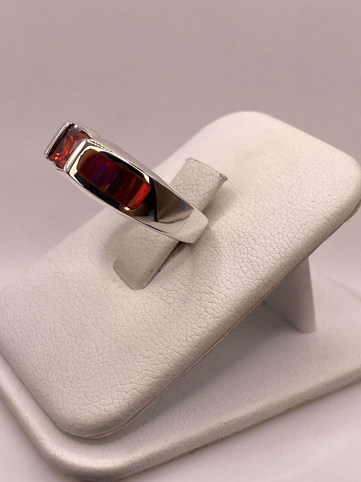 Anillo de Plata Ley 950 con Ópalo de Fuego Multicolor y Zirconia Naranja