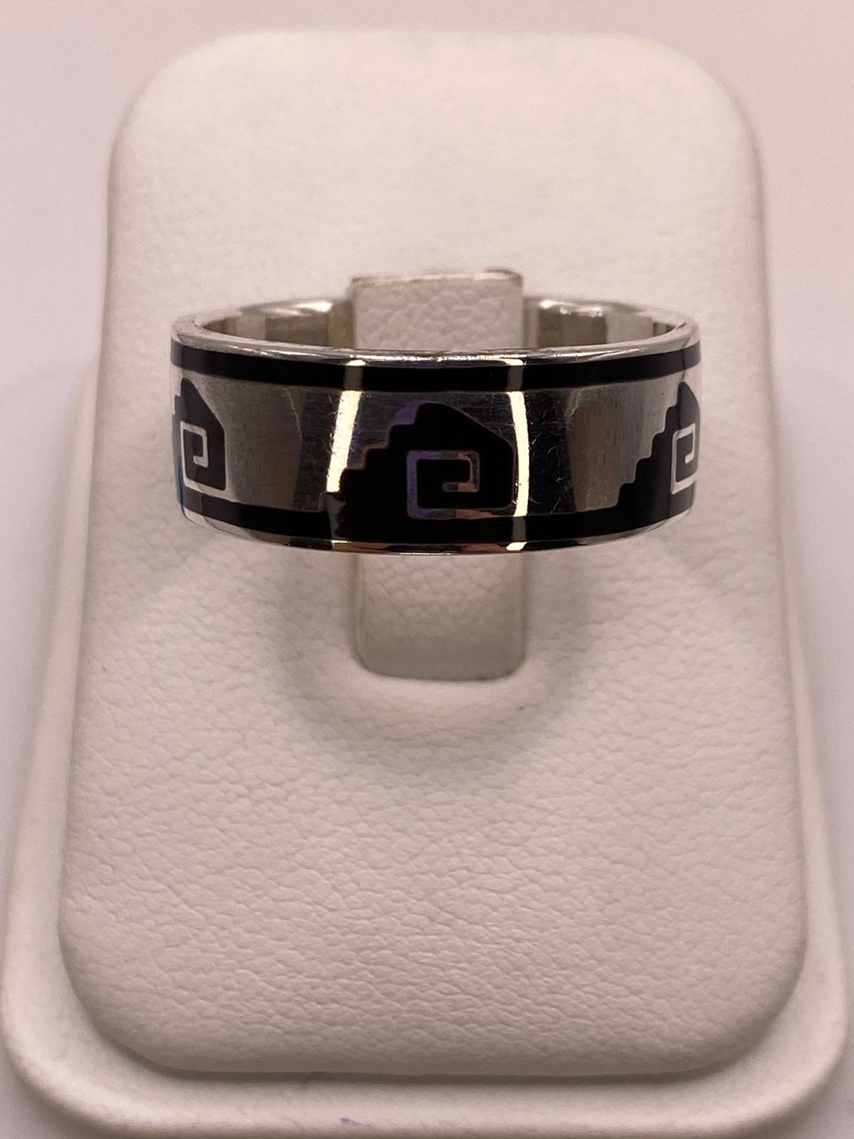 Anillo de Plata .925 con Obsidiana y Greca Prehispánica