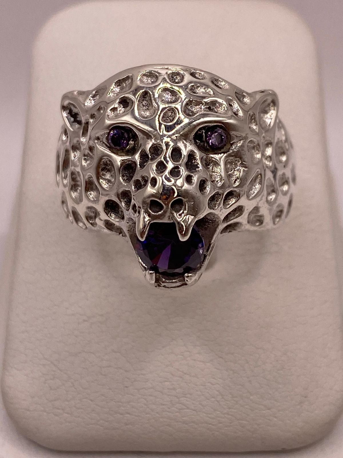 Anillo de Plata 925 Jaguar con Zirconias Moradas