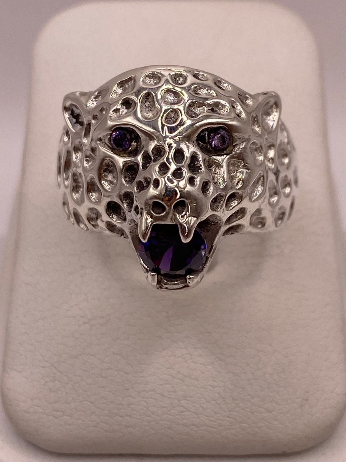 Anillo de Plata 925 Jaguar con Zirconias Moradas