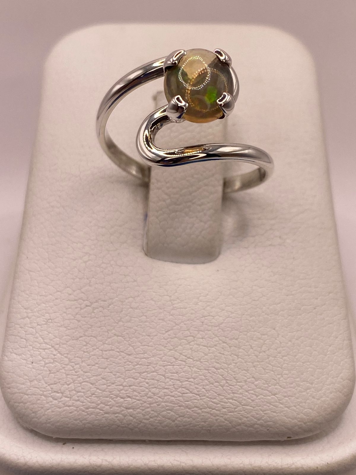 Anillo de Plata 925 con Ópalo de Fuego