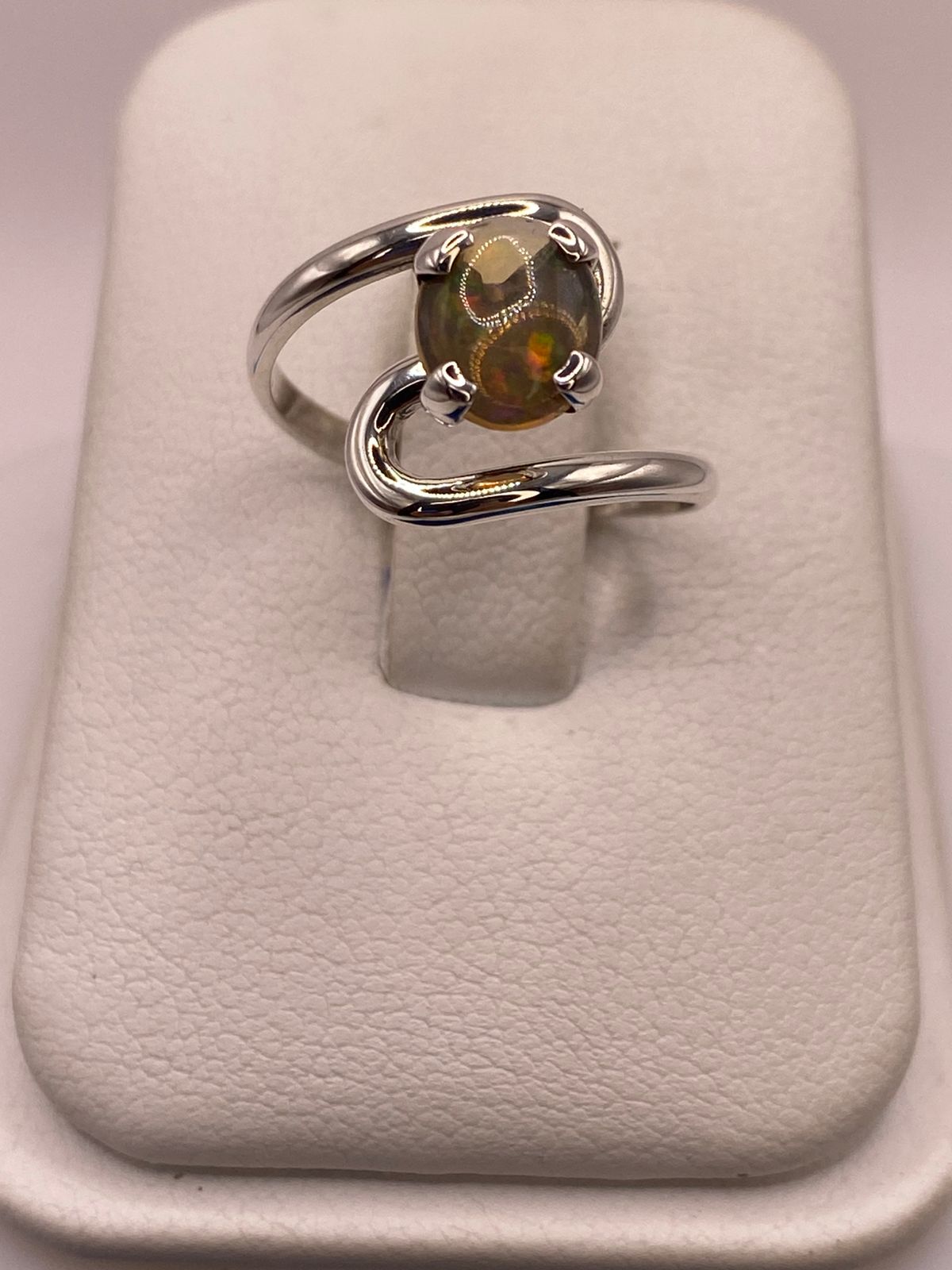 Anillo de Plata 925 con Ópalo de Fuego