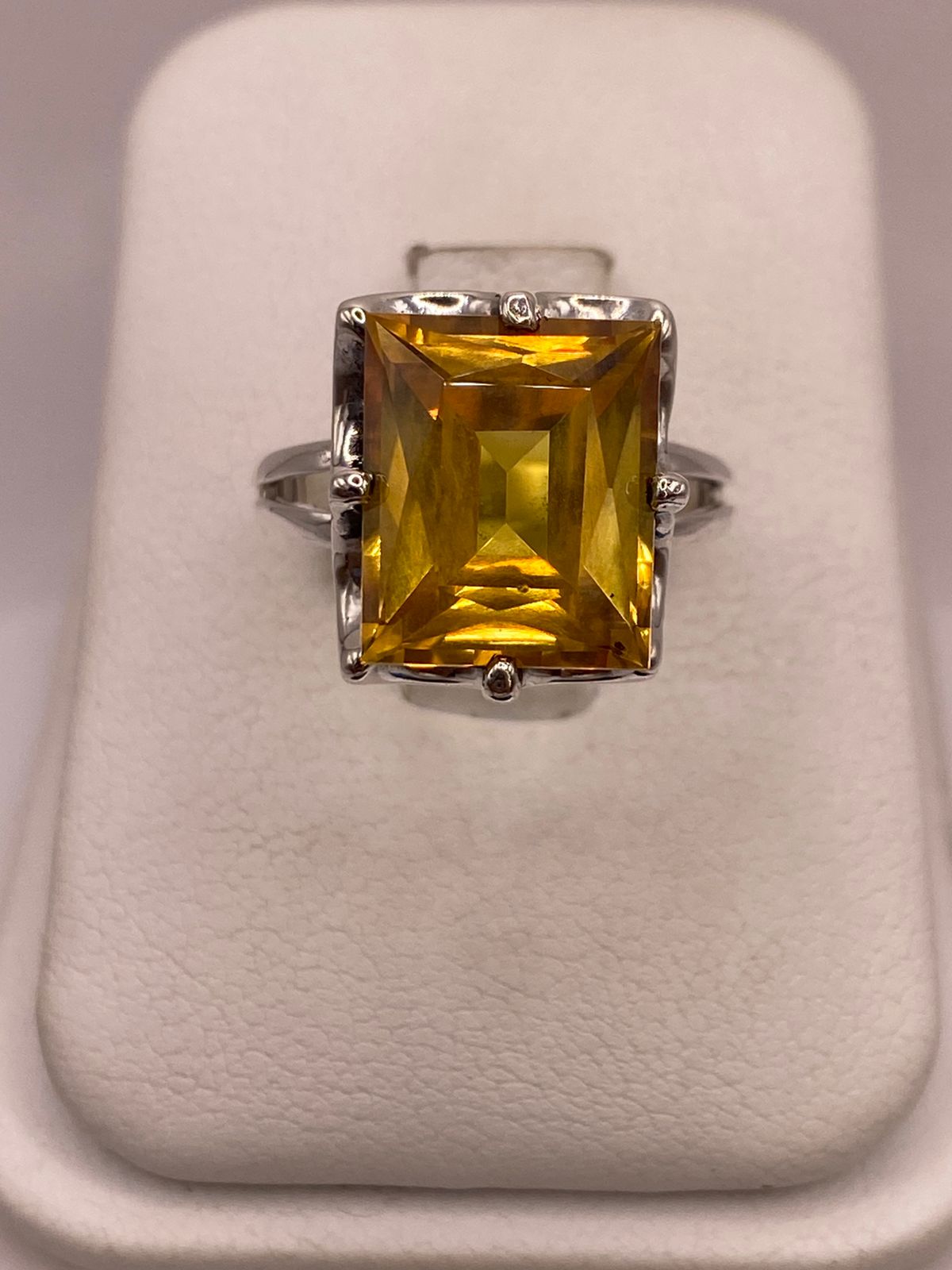Anillo de Plata 925 con Zirconia Amarilla Cuadrada