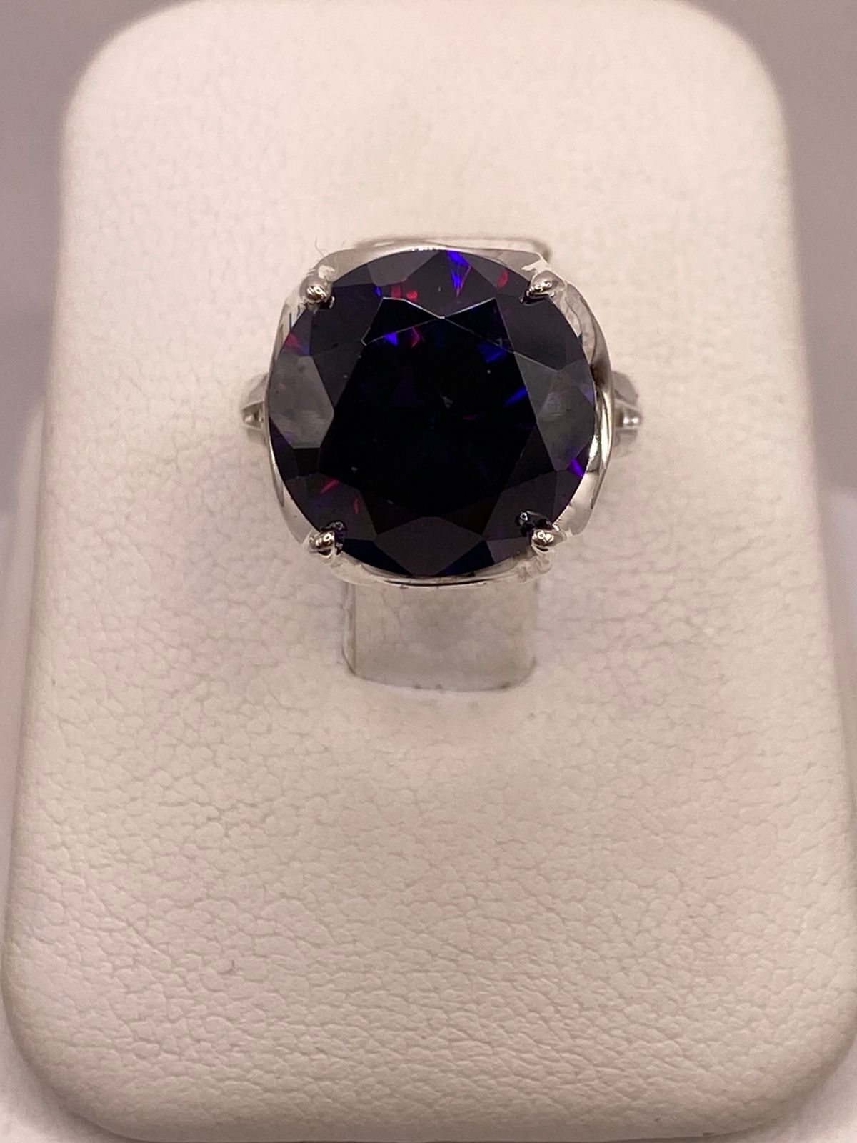 Anillo de Plata 925 con Zirconia Morada
