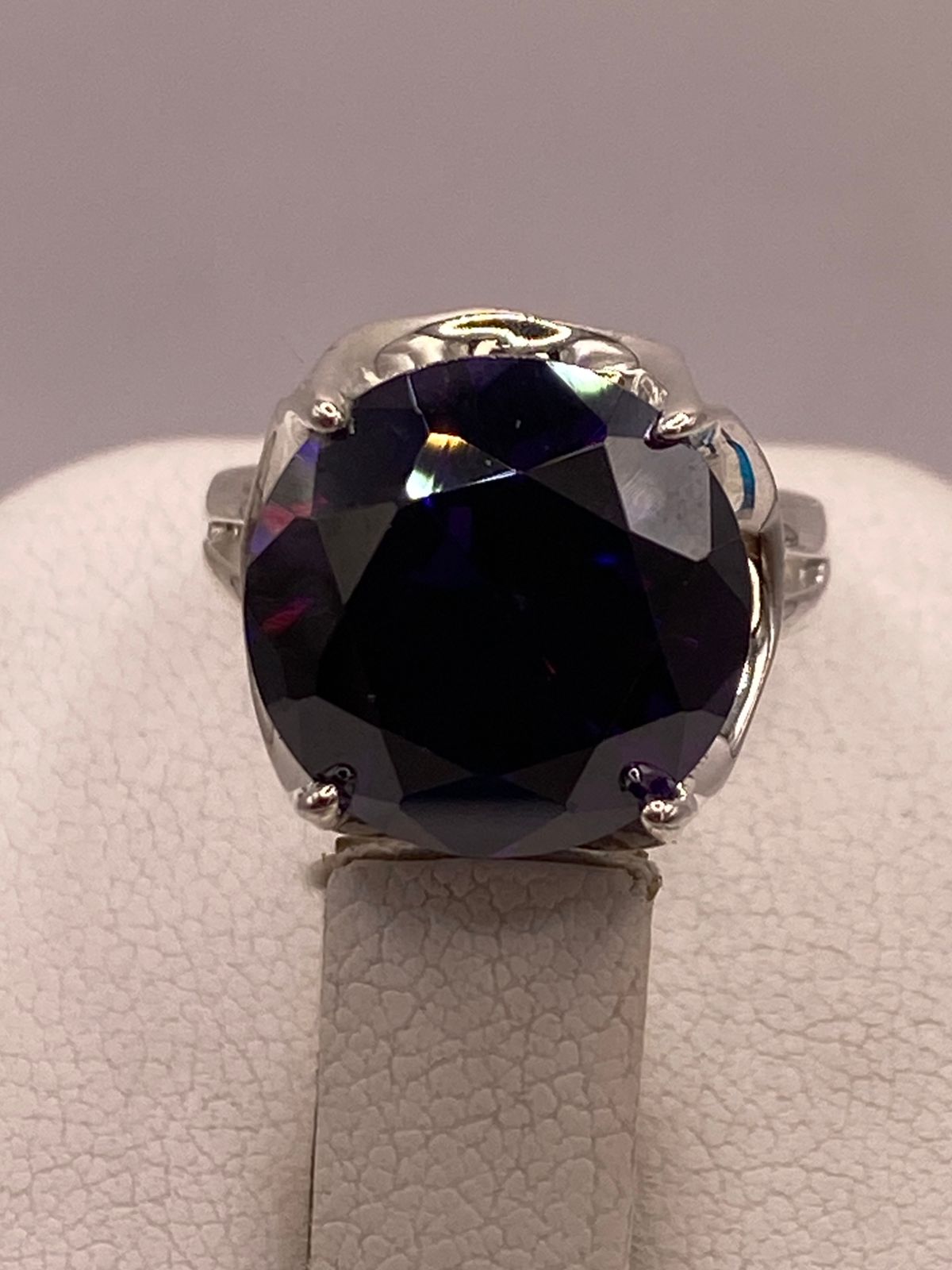 Anillo de Plata 925 con Zirconia Morada